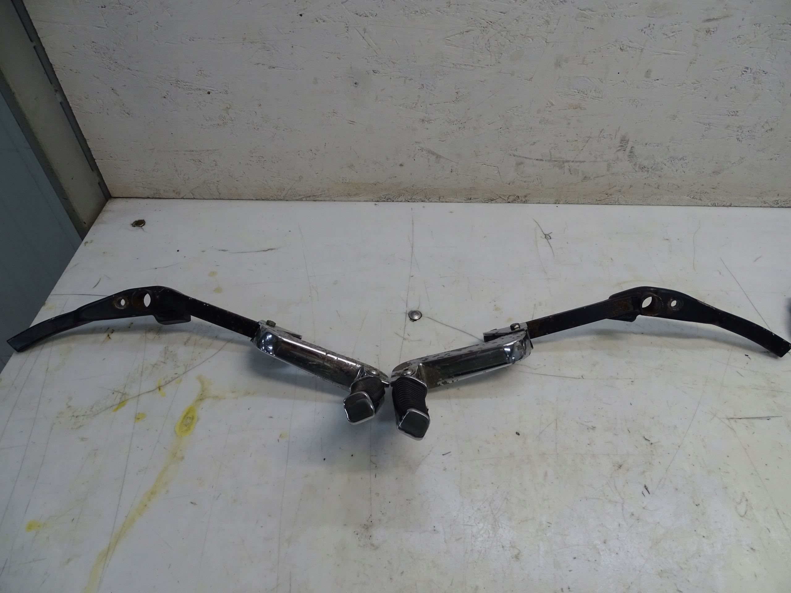 Suzuki Intruder VS 700 750 800 наборы подножки сзади