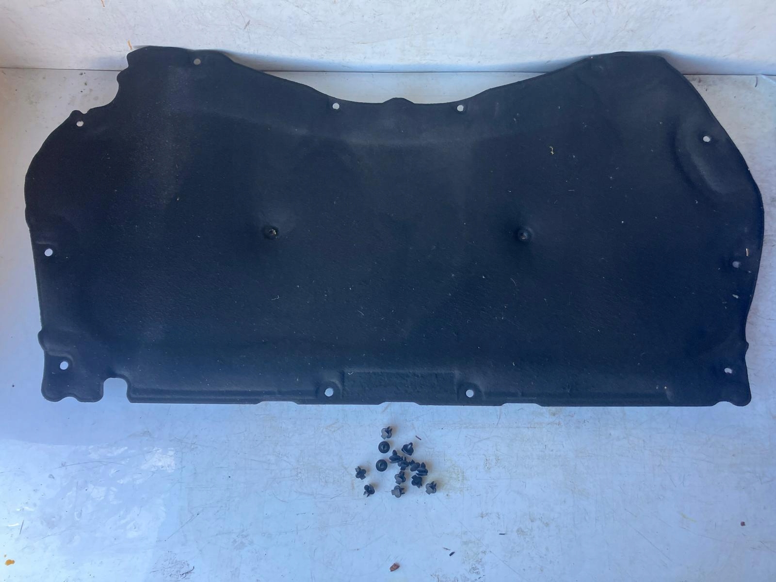 Insonorisation du capot PEUGEOT 508 et PRZEDLIFT