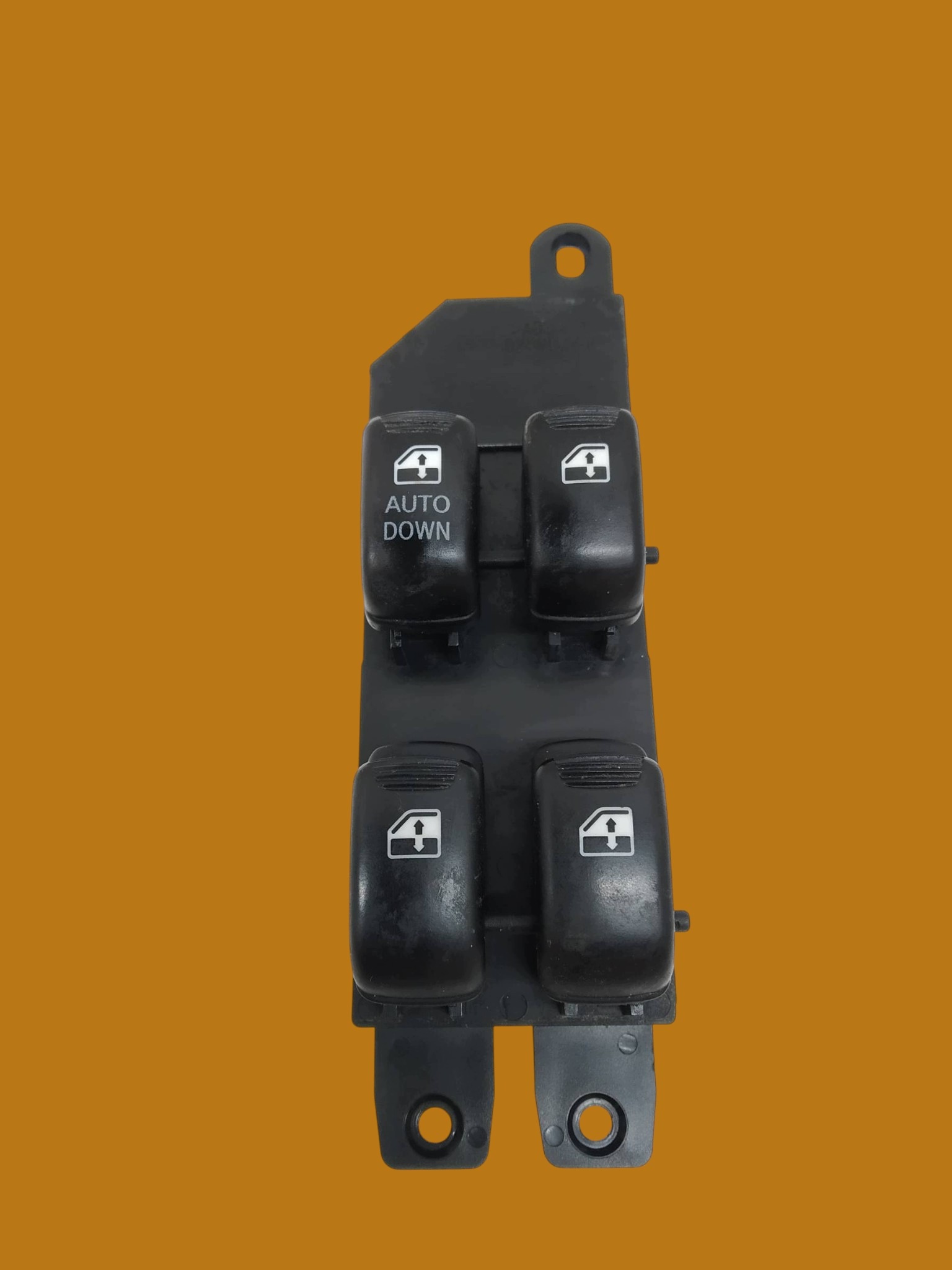window control switch left front 93570-26100 Hyundai Santa Fe and (2000-2006)