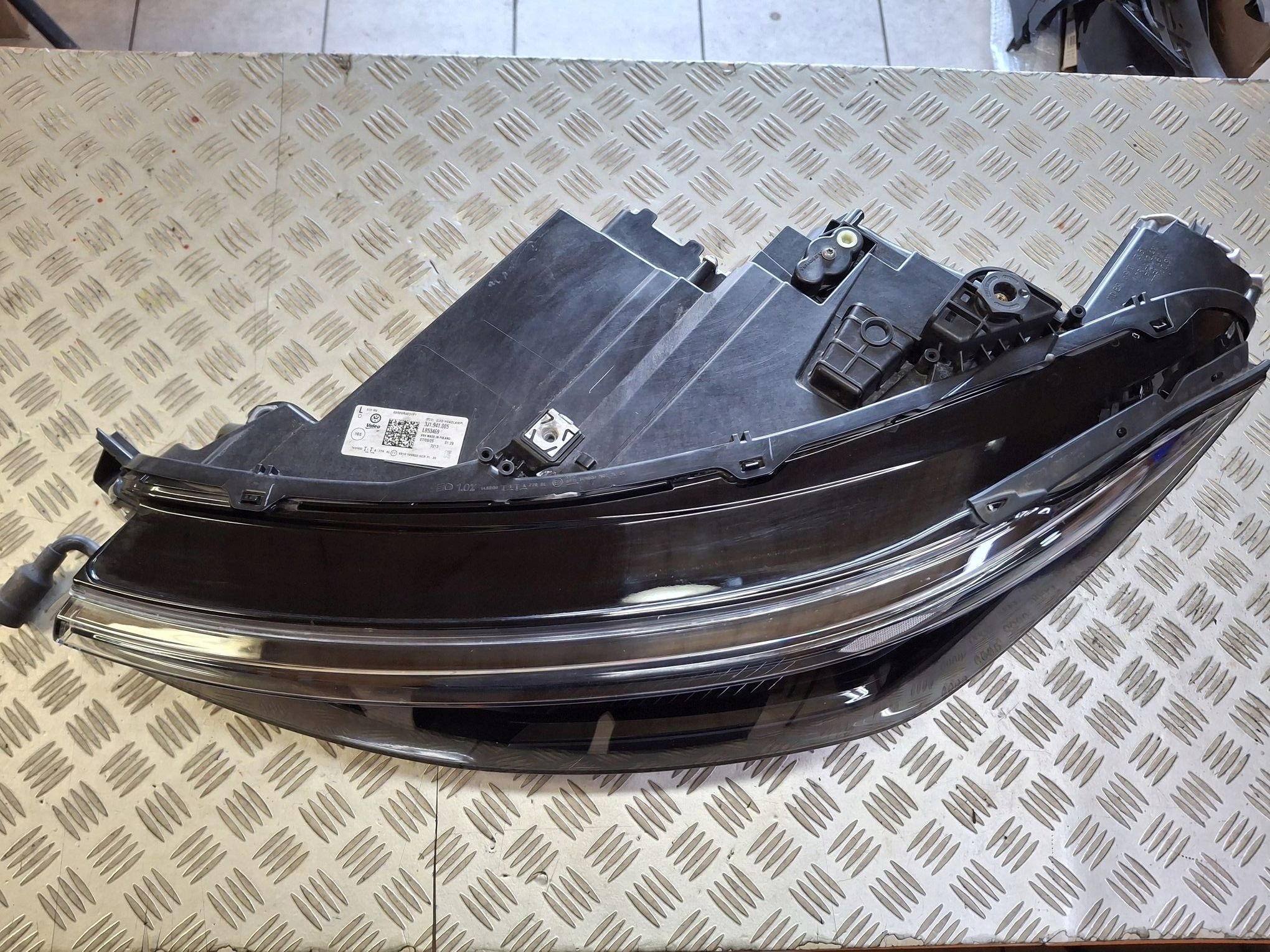 light left front FULL LED VW PASSAT B9 2023R->