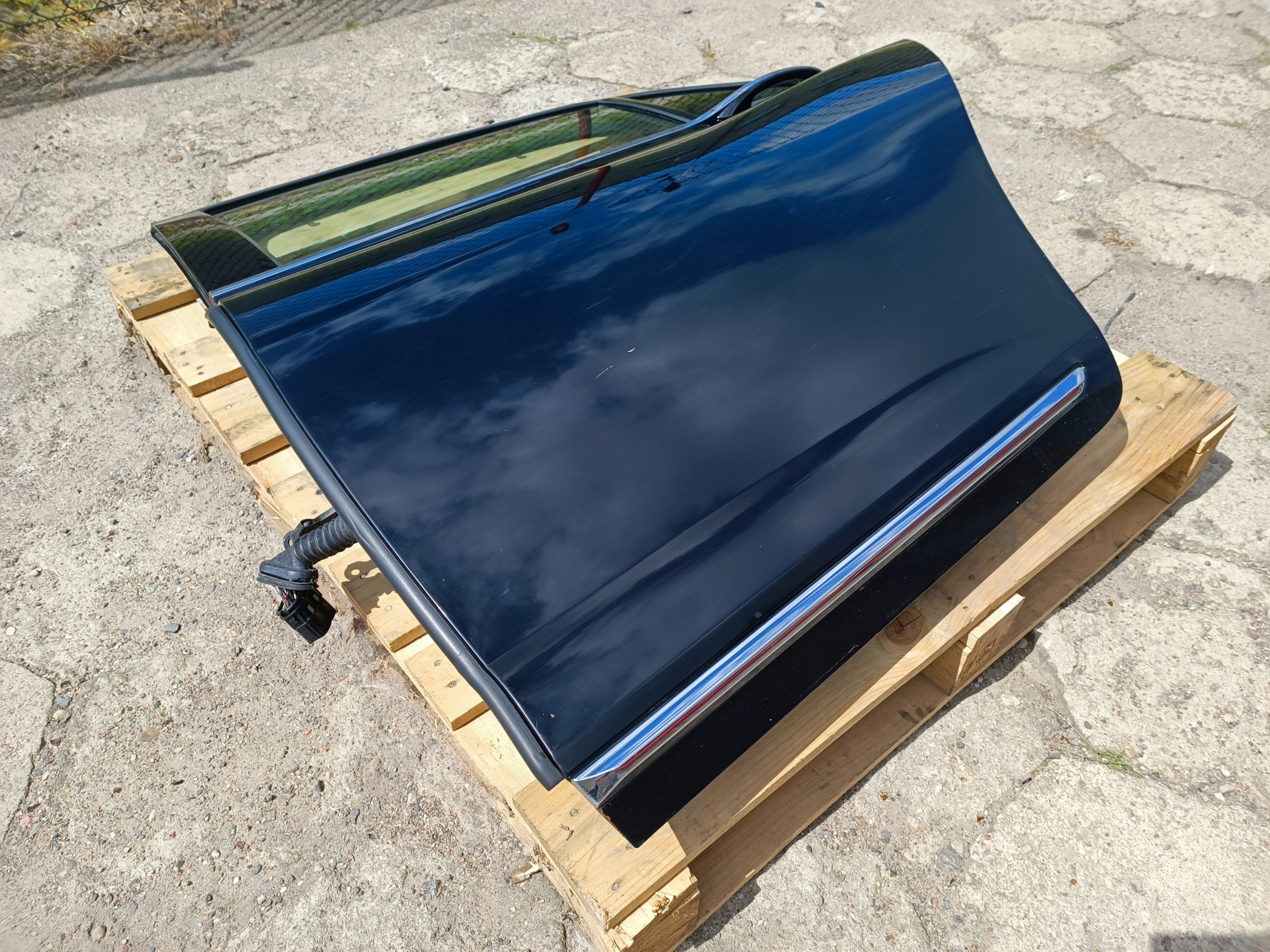 door rear part rear. left complete Lincoln Continental 2017
