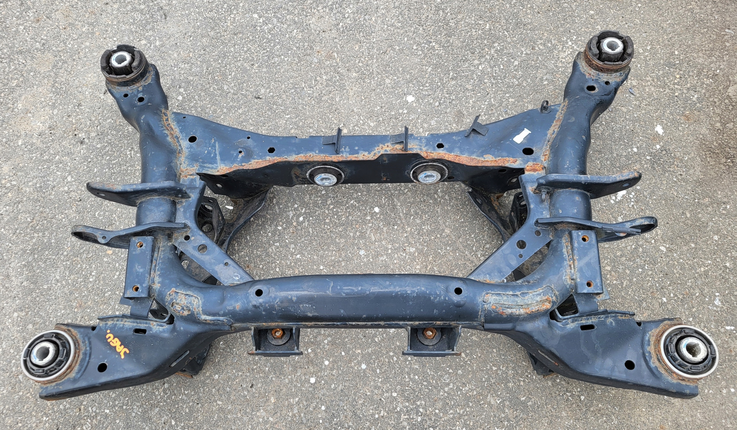 axle beam springing rear. subframe axle beam TRAWERS sider rear part JAGUAR F-PACE OE