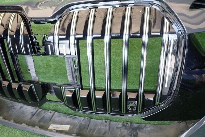 BMW 7 G70 m-packet 22- nárazník přední předek