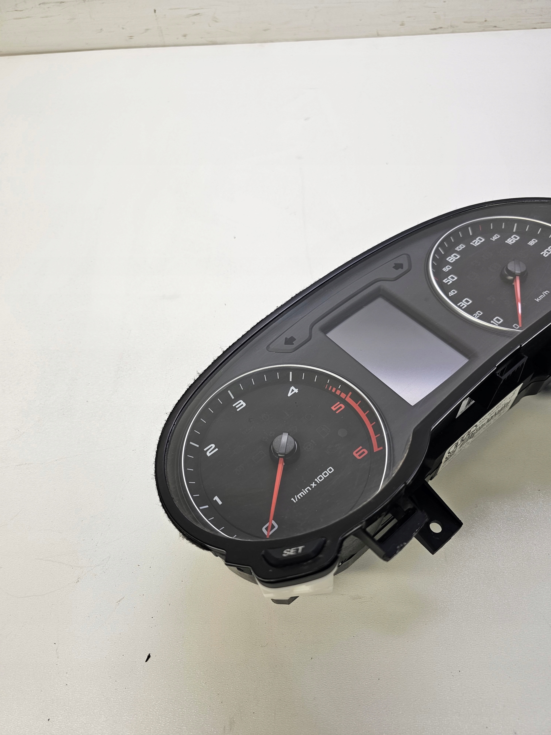 dials dials AUDI A1 8X 1.6 TDI 8X0920900C EU