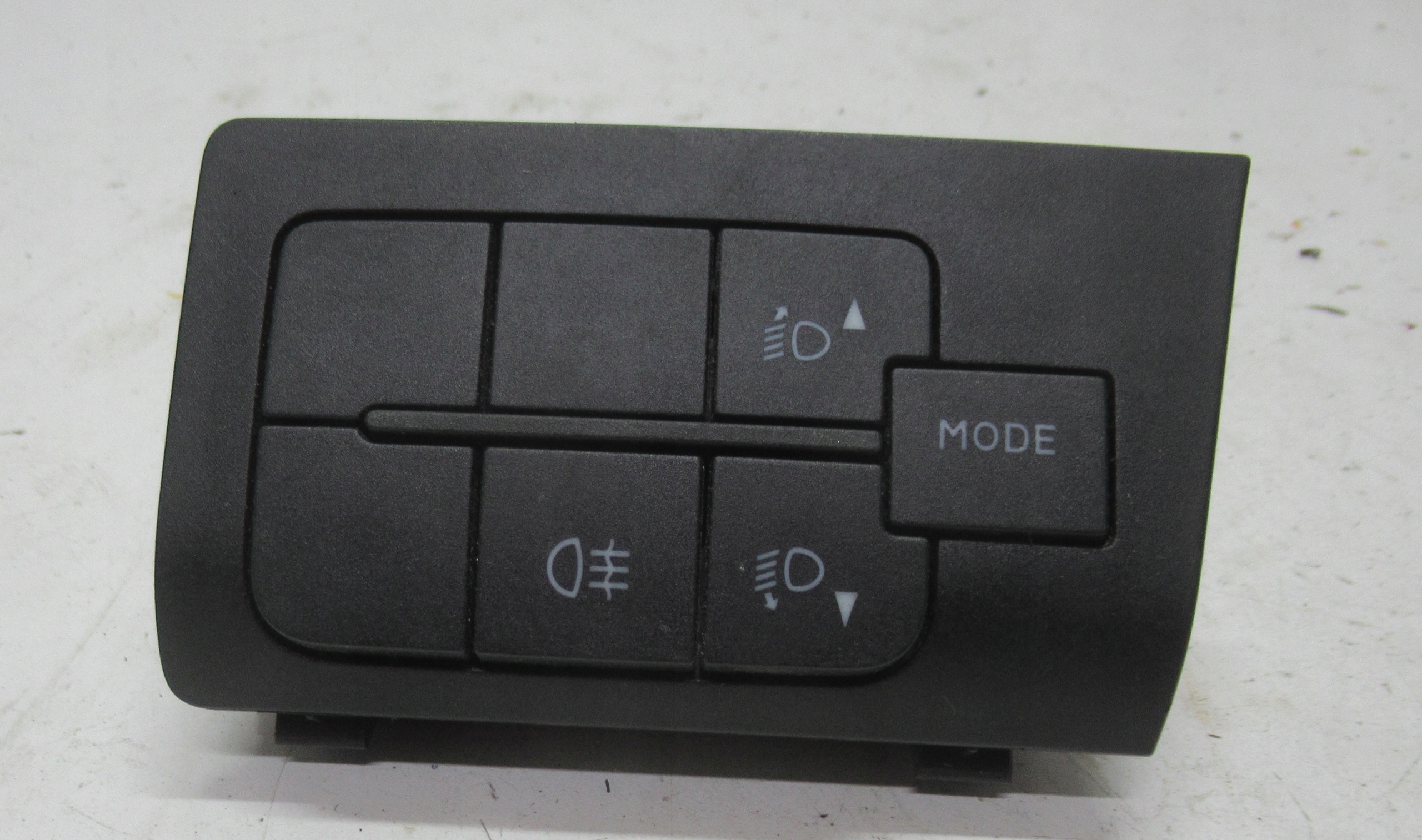 JUMPER DUCATO BOXER 2,0 HDI 18R PANEL light switch 07355860830