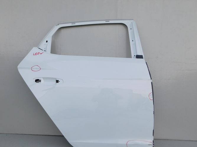 SEAT LEON III HB drzwi prawe tylne tył Strona zabudowy tył - prawa