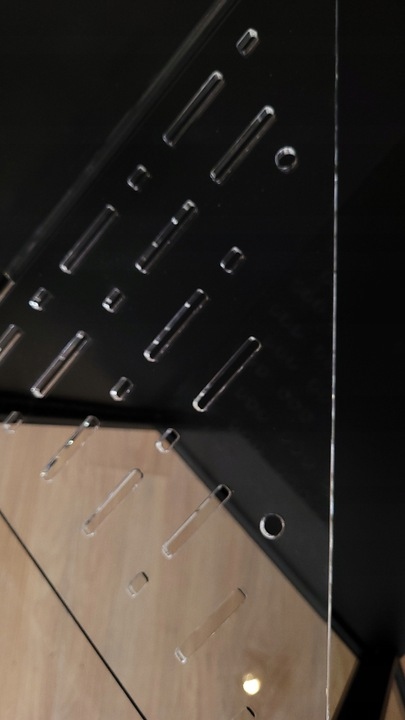 Milsbo Półki ZESTAW U i trójkątna roślinna witryna Szerokość mebla 33.5 cm