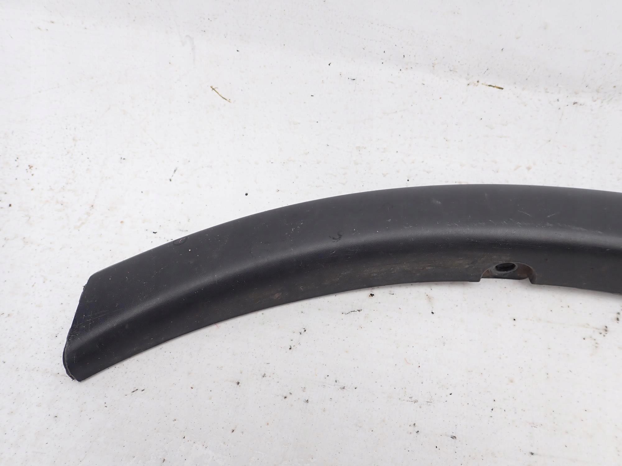 MITSUBISHI OUTLANDER III 3 12-22 moulding cap right front