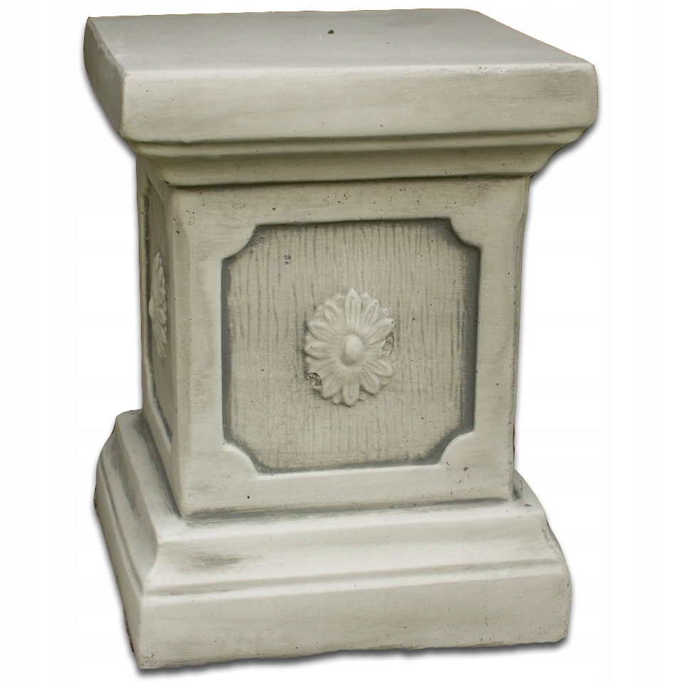 Postument sloupek podstavec betonová základna mrazuvzdorná postava