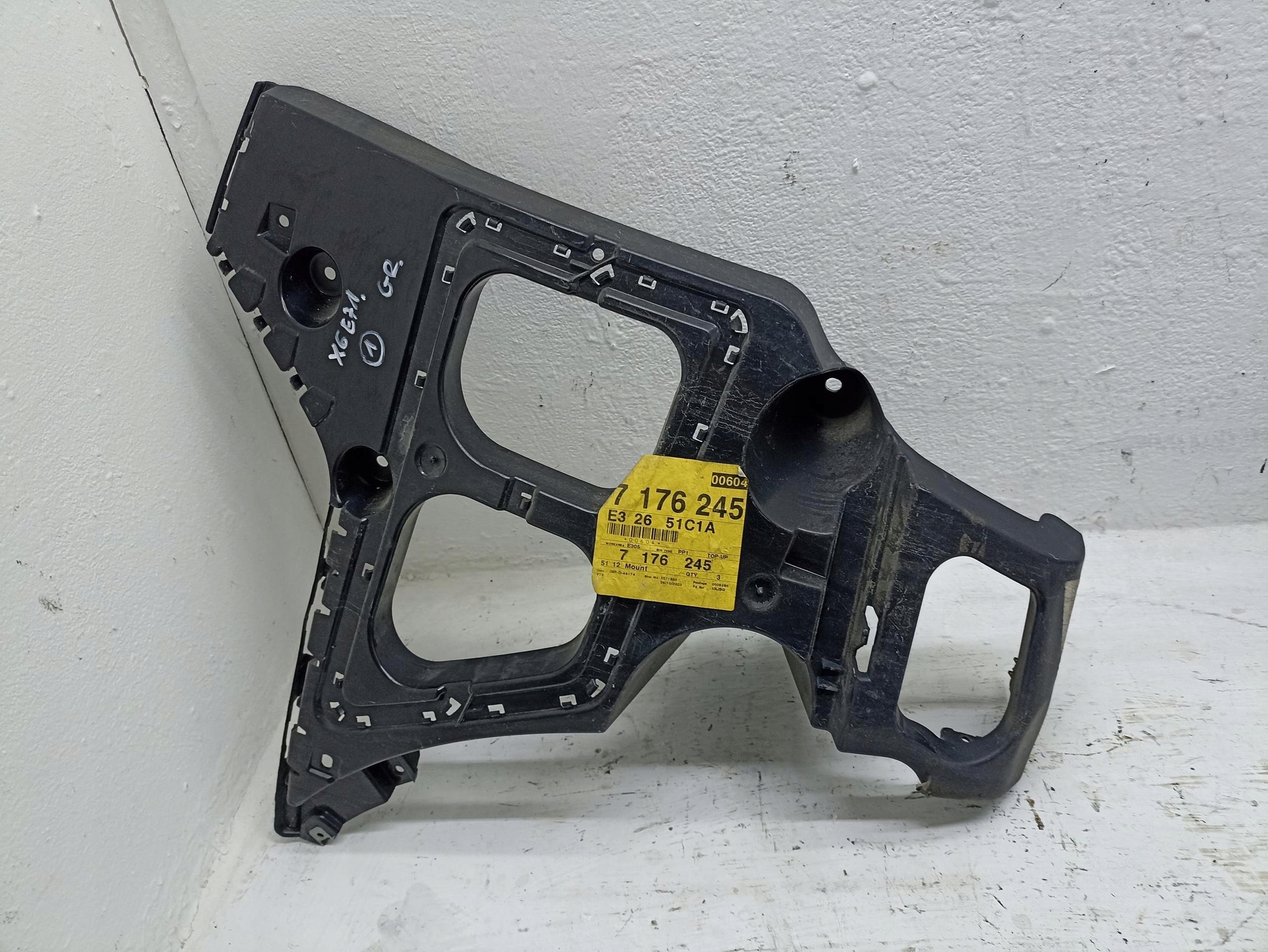 bumper bracket left rear part m-packet BMW X6 E71 LCI