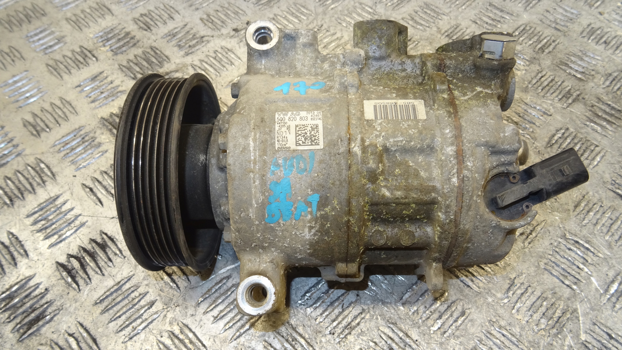 Denso 5Q0820803 kompresor klimatizaci
