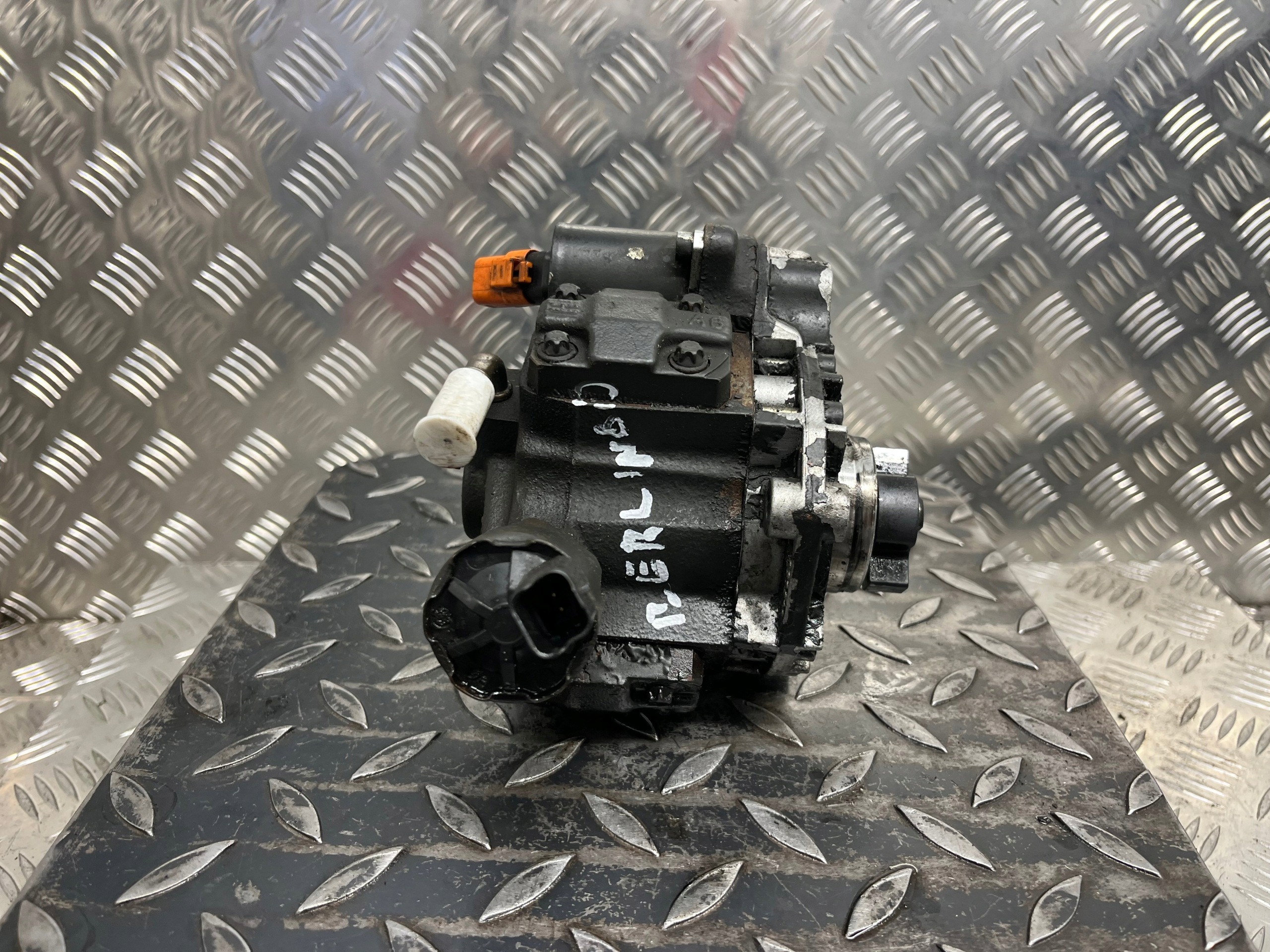 injection pump CITROEN C4 PICASSO 1 9658193980
