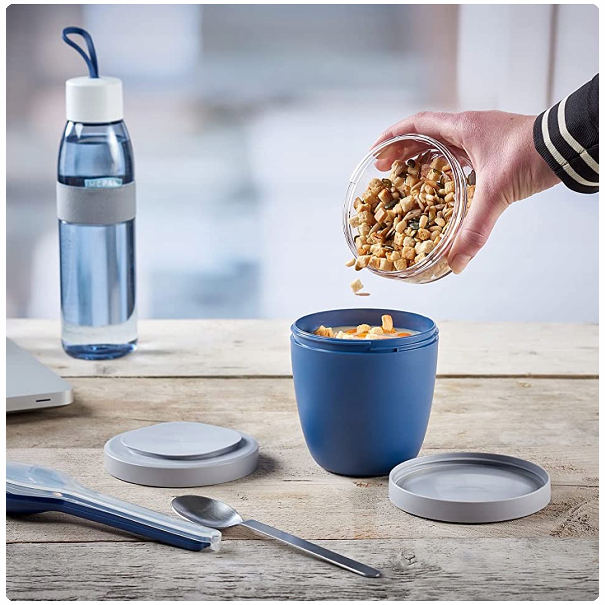 POJEMNIK NA ŻYWNOŚĆ LUNCHBOX 700 ML KUBEK Marka inna