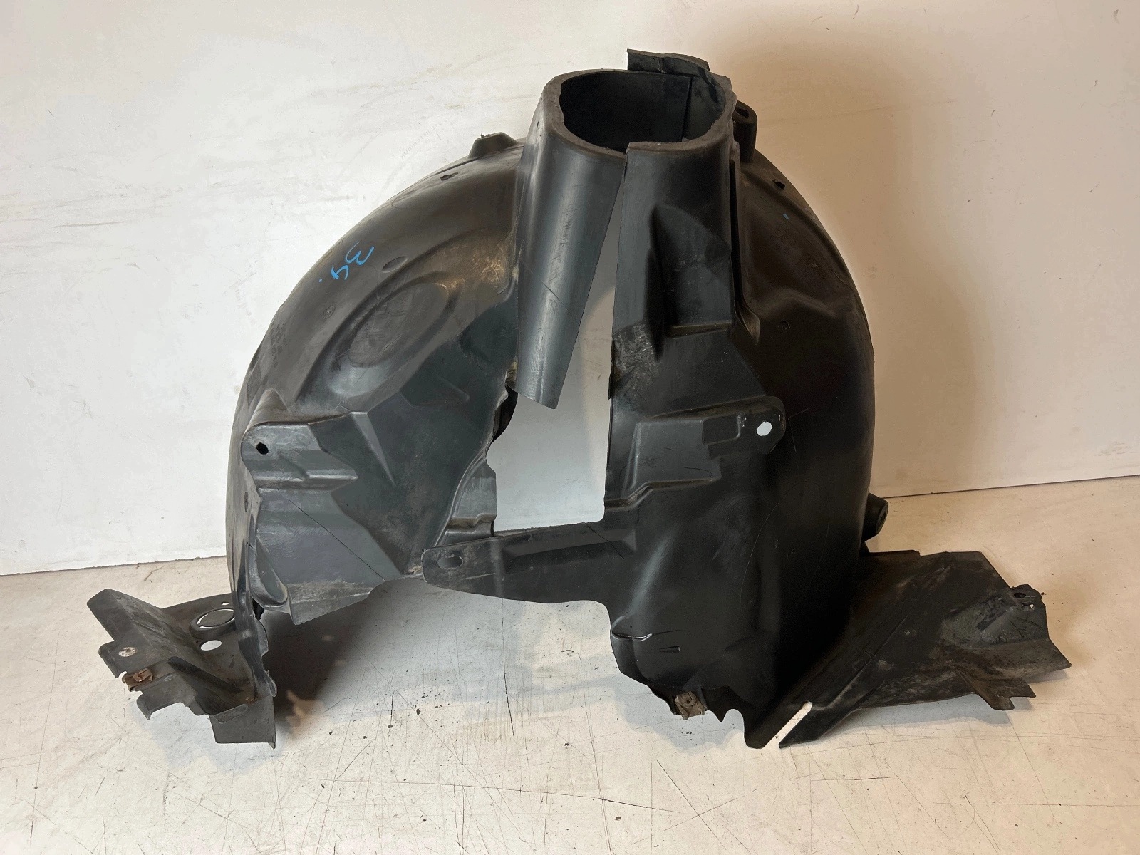 complete mudguard right front Mercedes W204 Lift C-Klasa