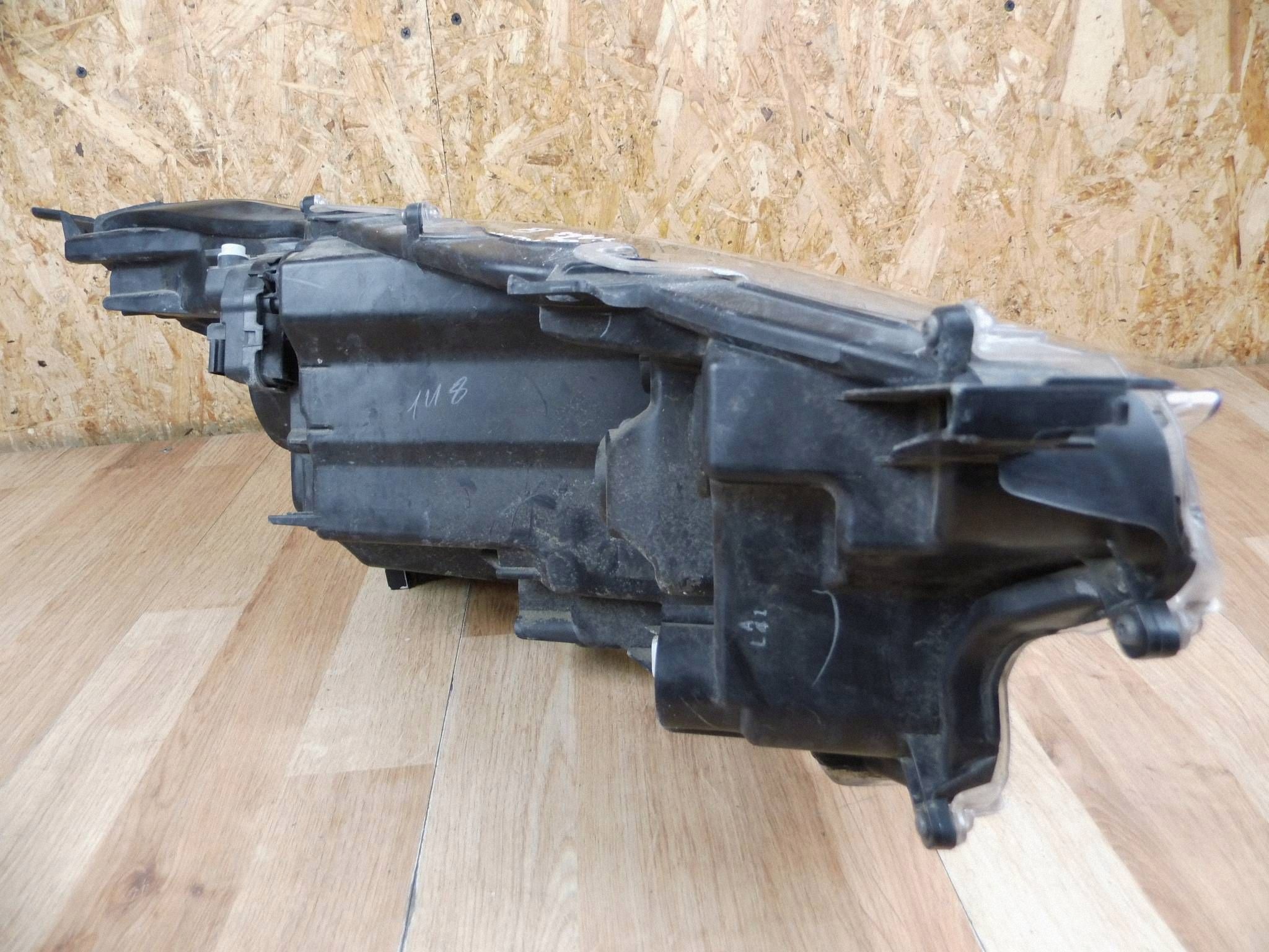 Toyota Yaris IV 2020-2024 light left front front left