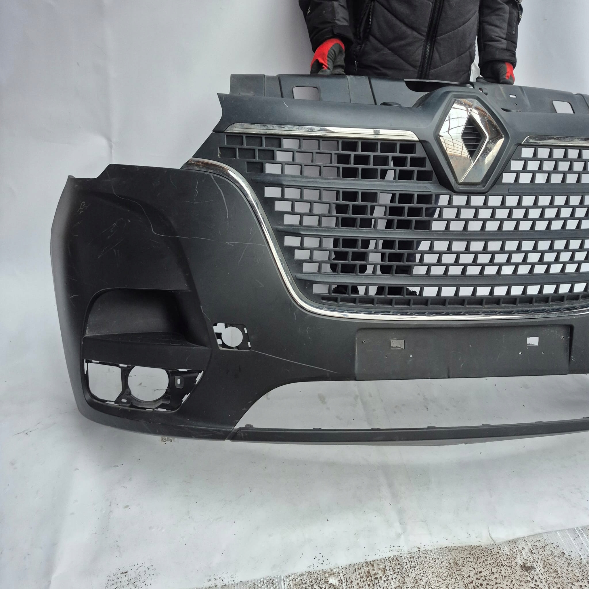 RENAULT MASTER III LIFT 19- bumper front front 620228205R