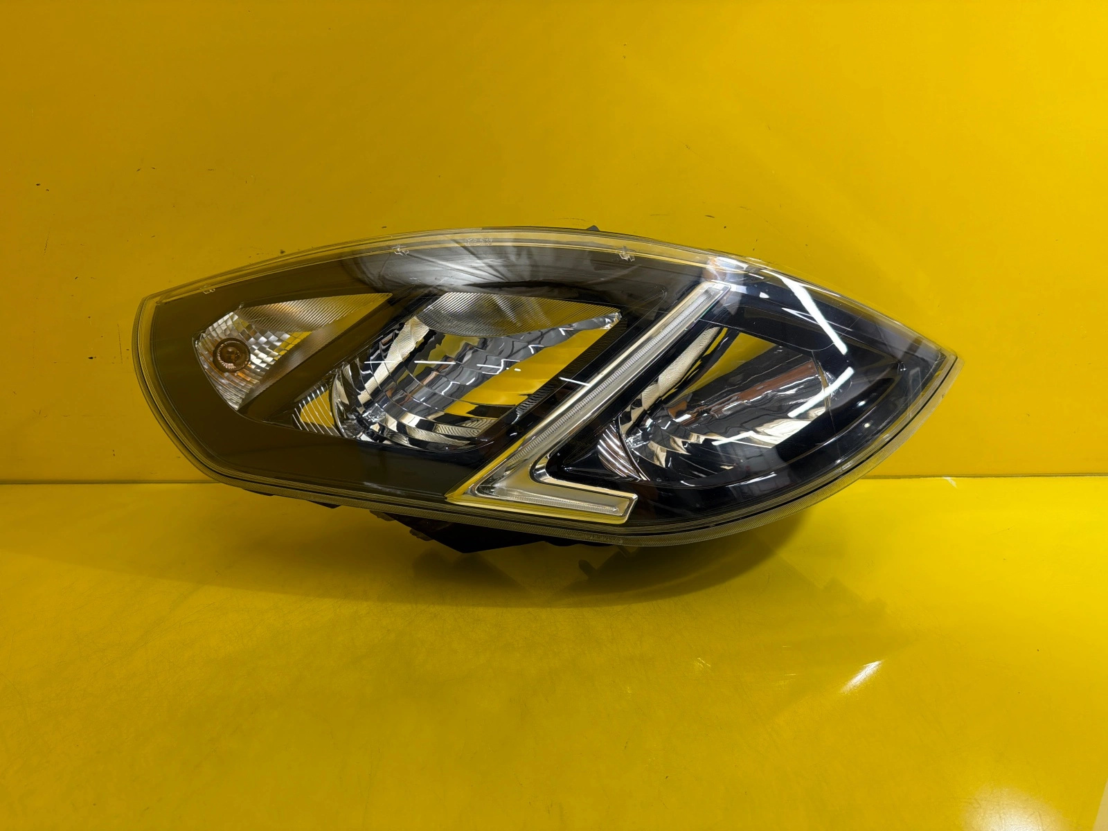 light right front Opel Movano 3 III Lift Led 260107241R