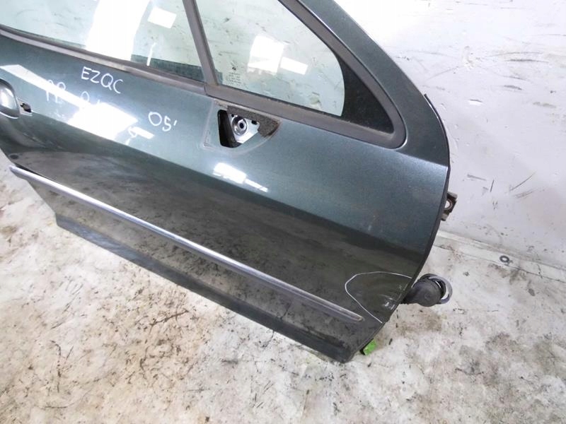 DRZWI PRAWY PRZÓD EZQC PEUGEOT 407 Strona zabudowy przód - prawa
