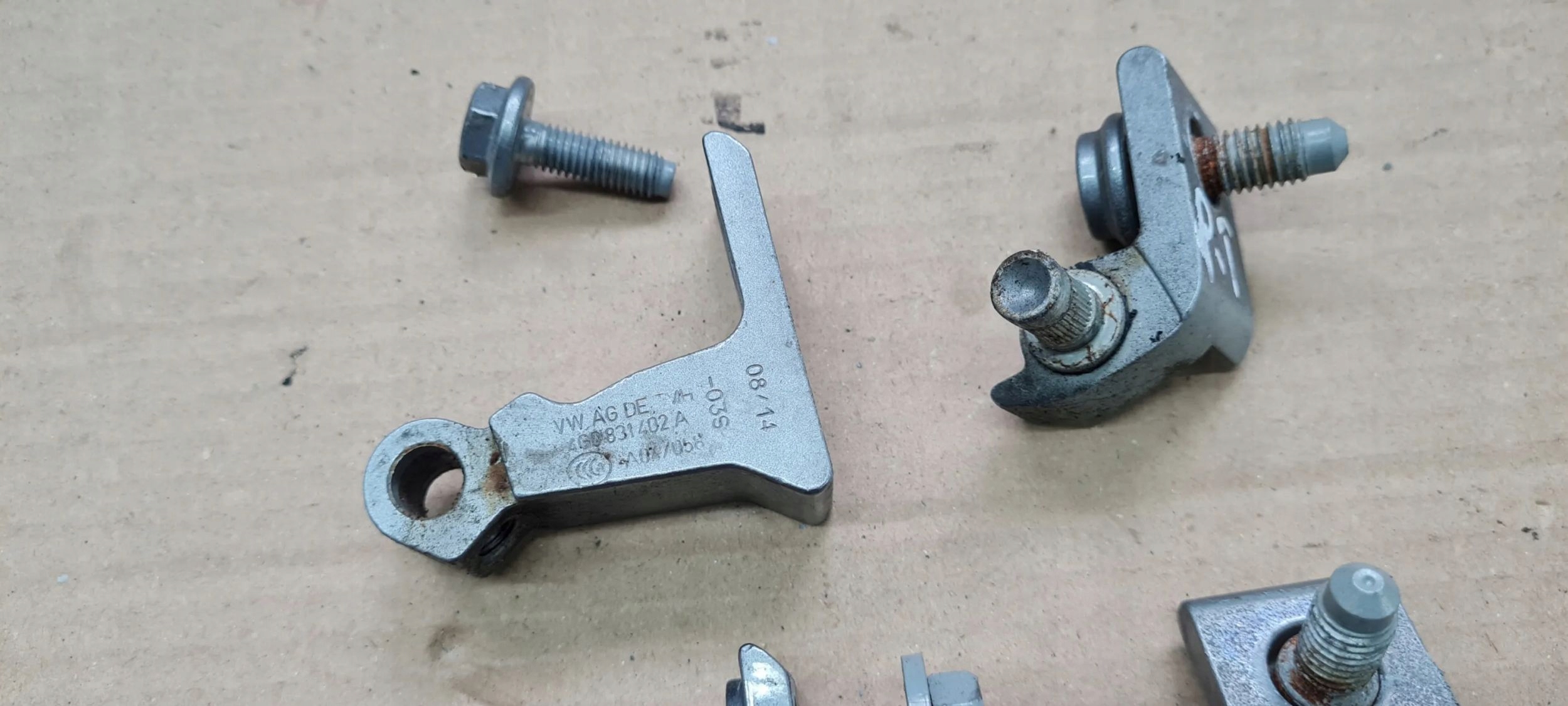 A6 C7 4G hinge hinges door right right rear part LY7G