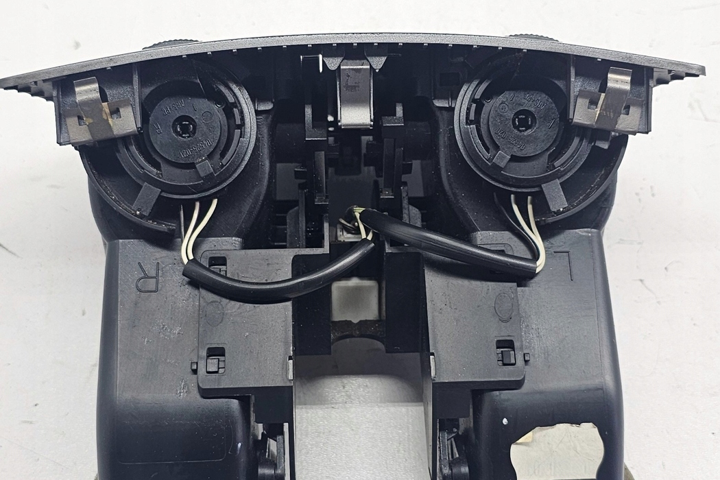 дефлекторы (воздуховоды) приборной панели 5 GRAN TURISMO (F07) 14121810 3.0дизель