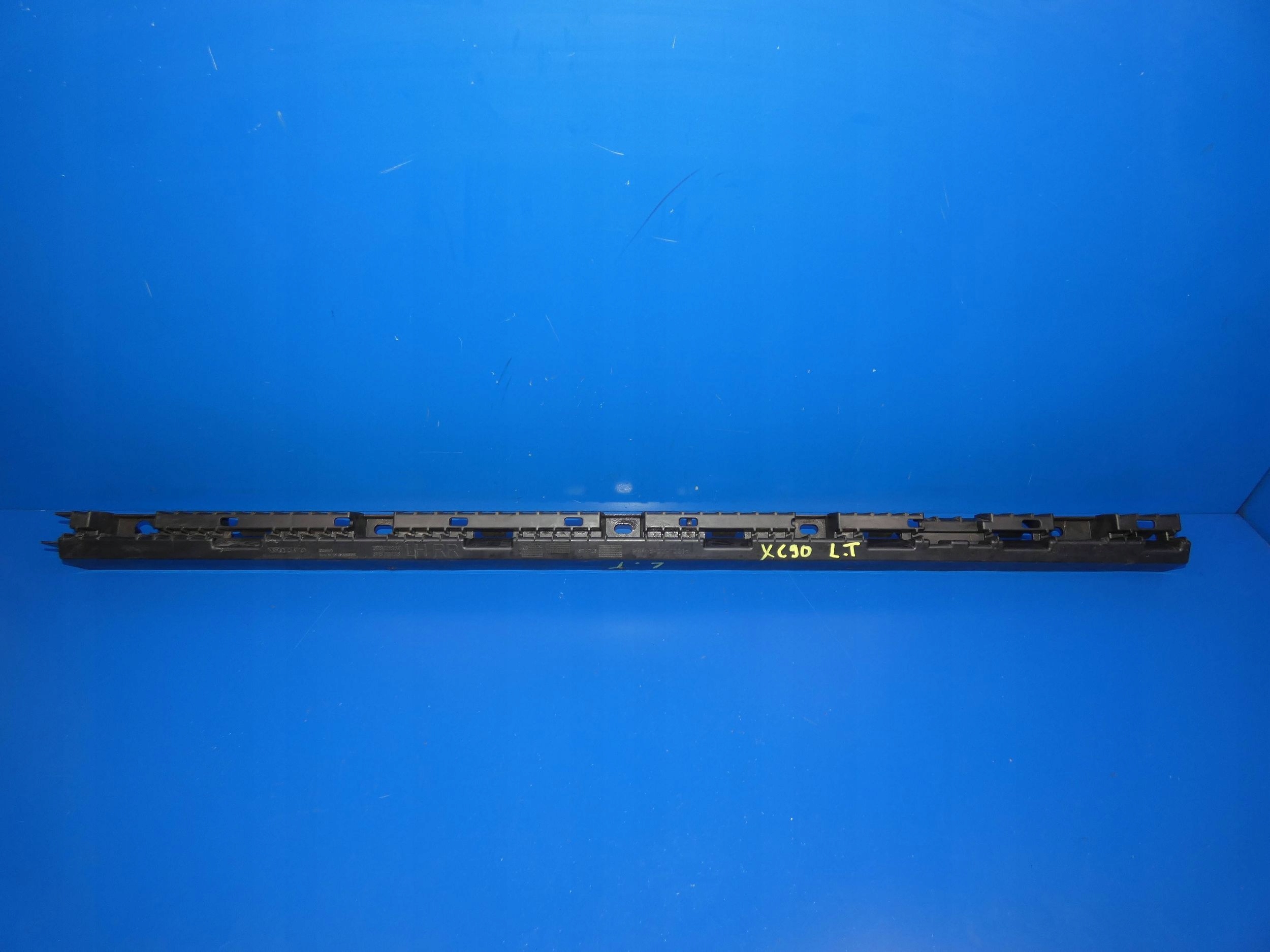 VOLVO XC90 II support holder mouldings PROGOWEJ left rear part