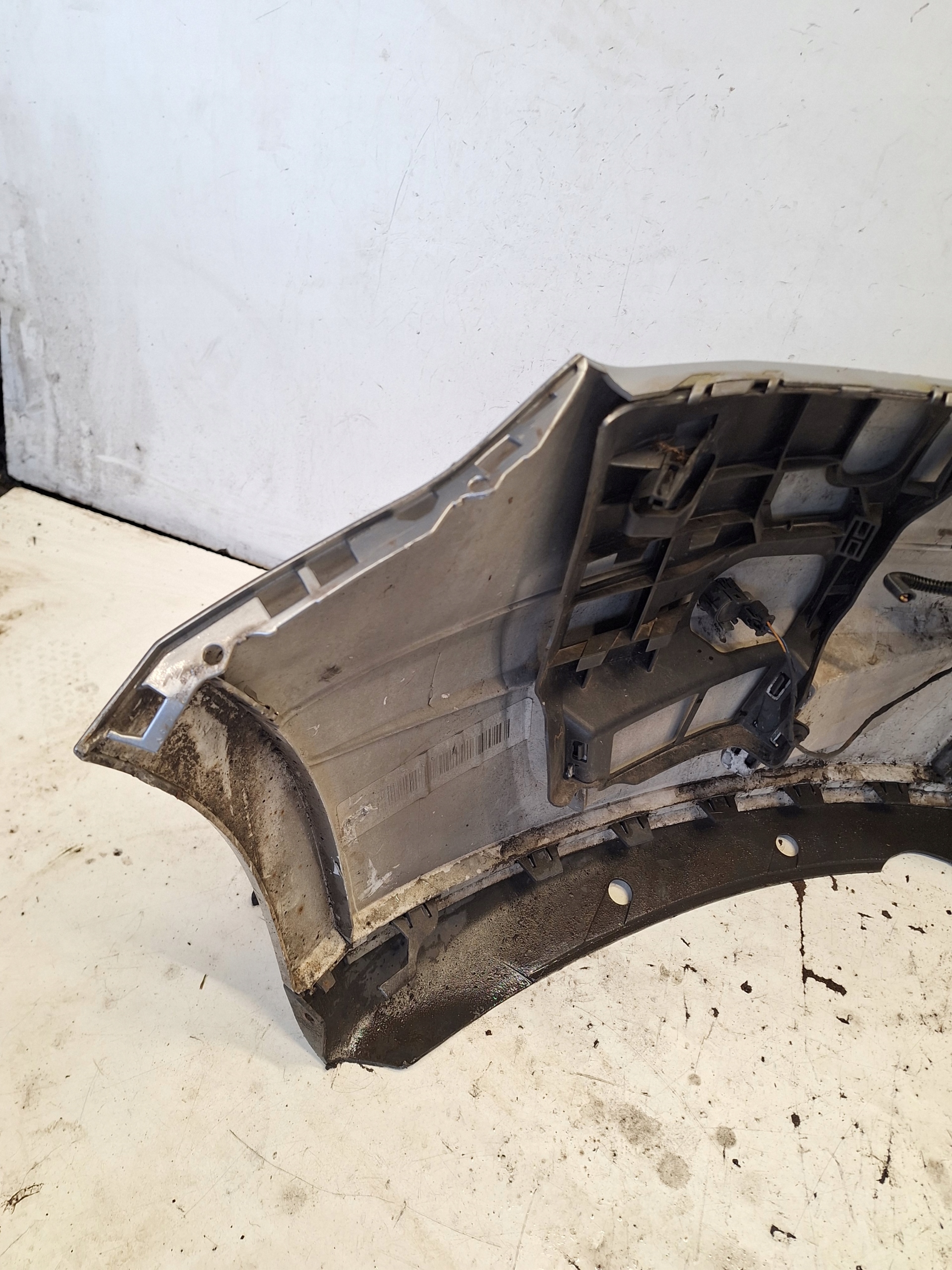 FORD S-MAX MK1 05-10 bumper + PDC