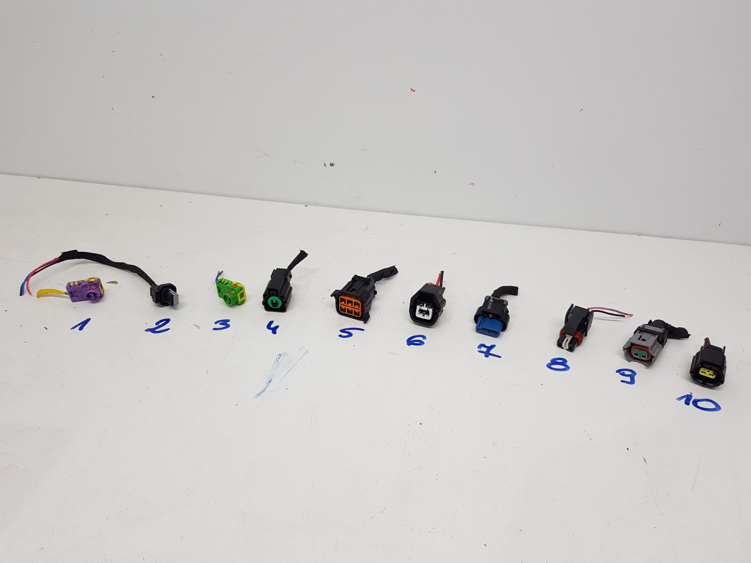 KIA PICANTO III KOSTKA WTYCZKA HALOGENU 2017