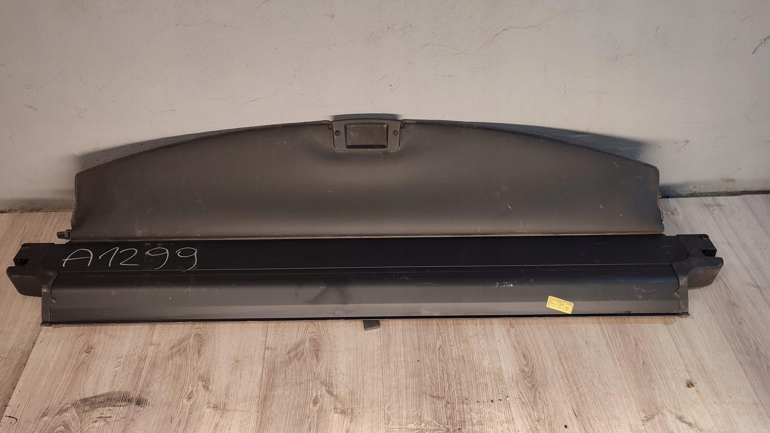 TOYOTA AVENSIS II ШТОРКА БАГАЖНИКА 64910CA010