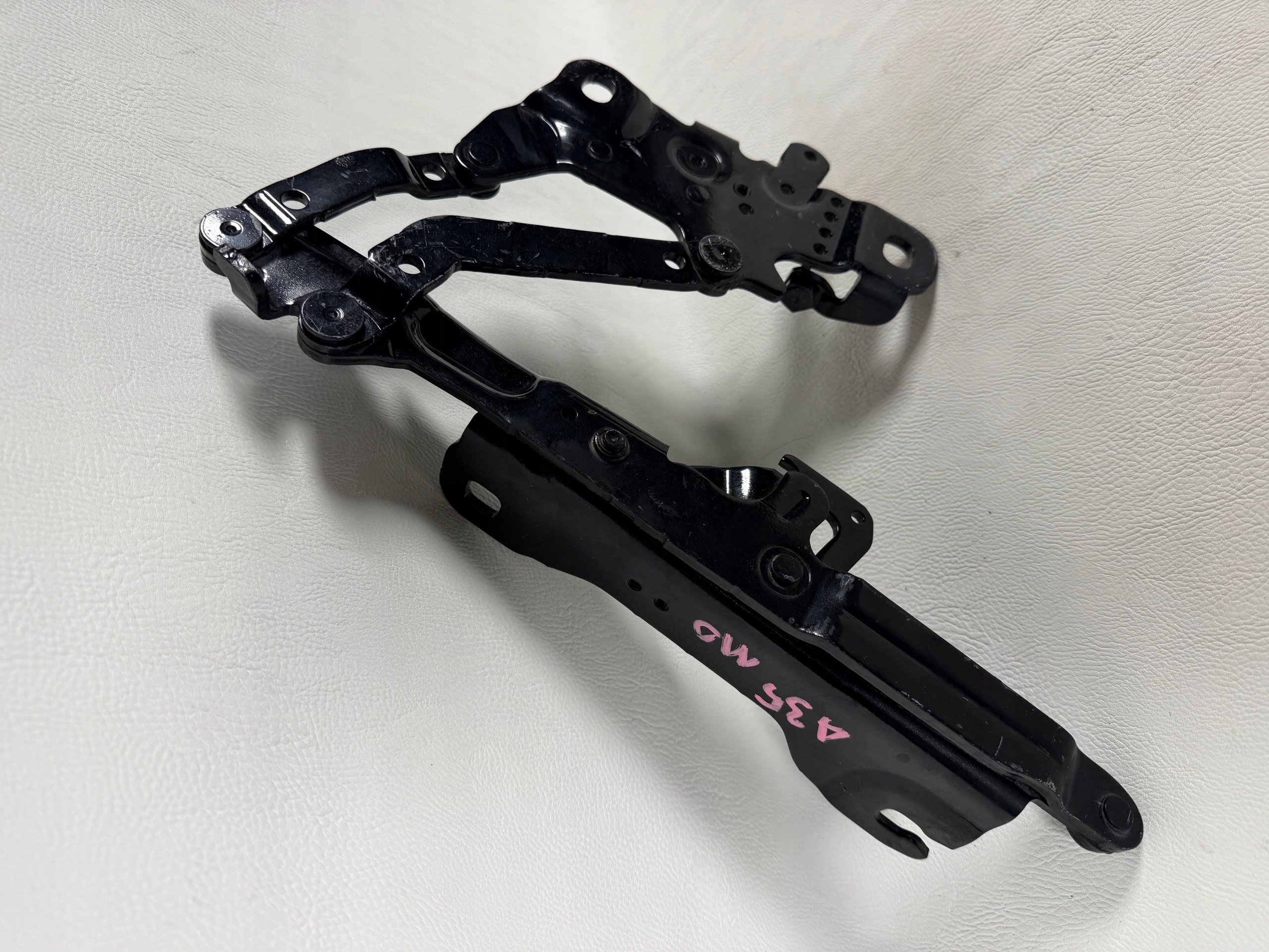 BMW F20 F30 hinge bonnets left front 7239415 13989610