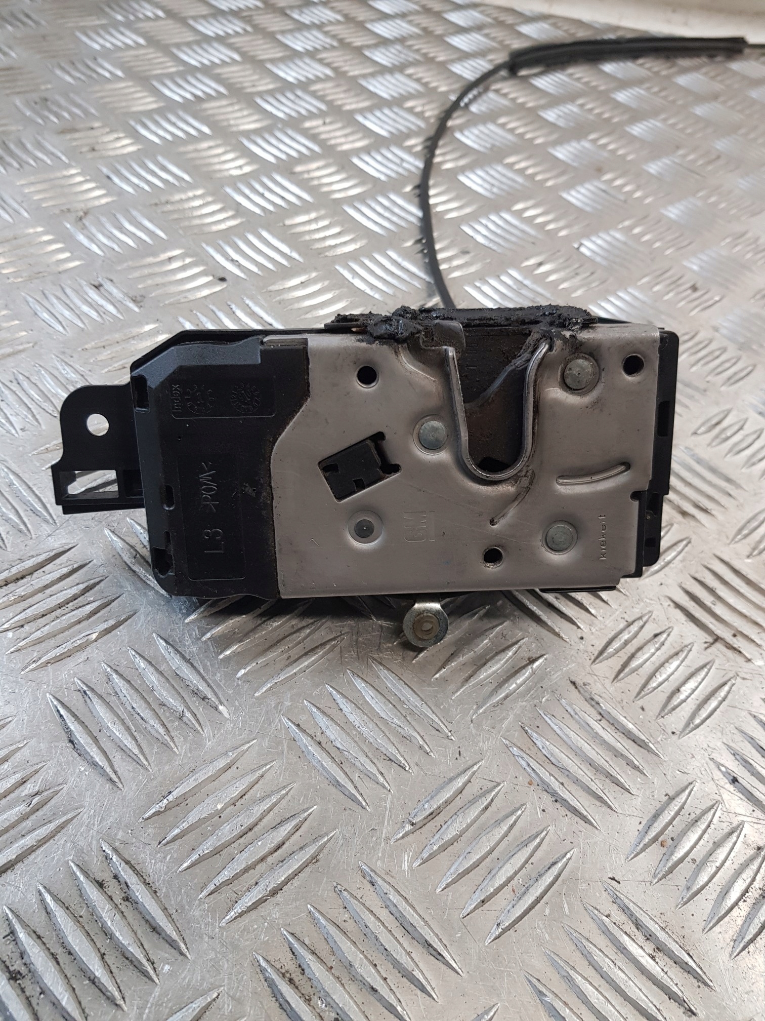 lock door left front 7PIN 93162841 OPEL TIGRA B CABRIO 06R