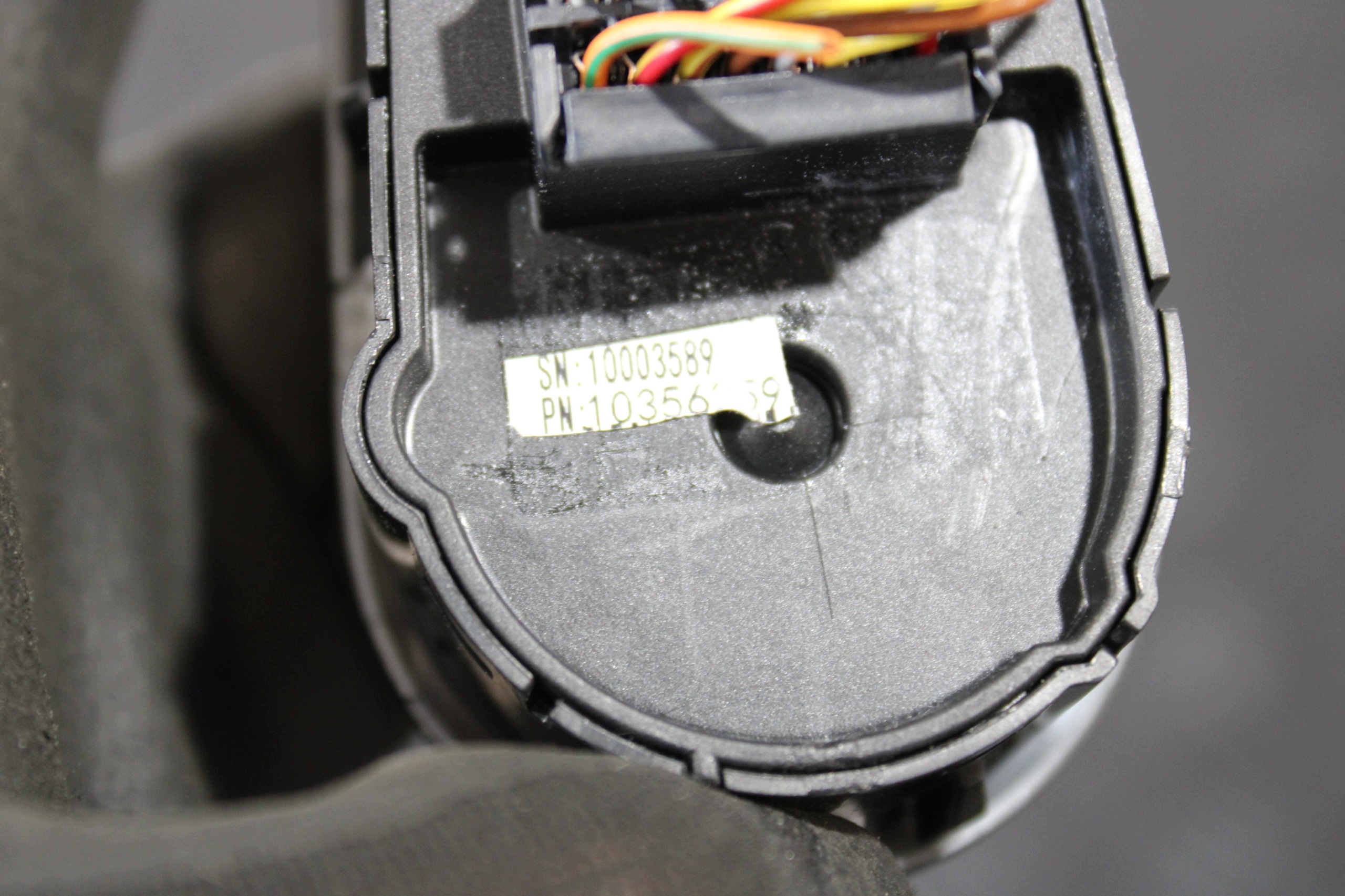 mirror control switch button 10356259 MG ZS LIFT FL 2024