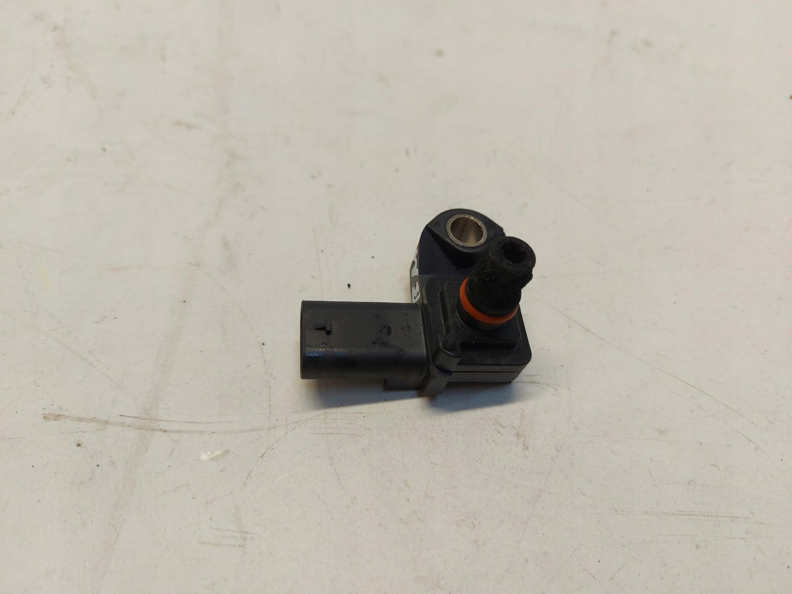BMW G05 X5 3.0d 2019r Sensor Druck MAP 8637896