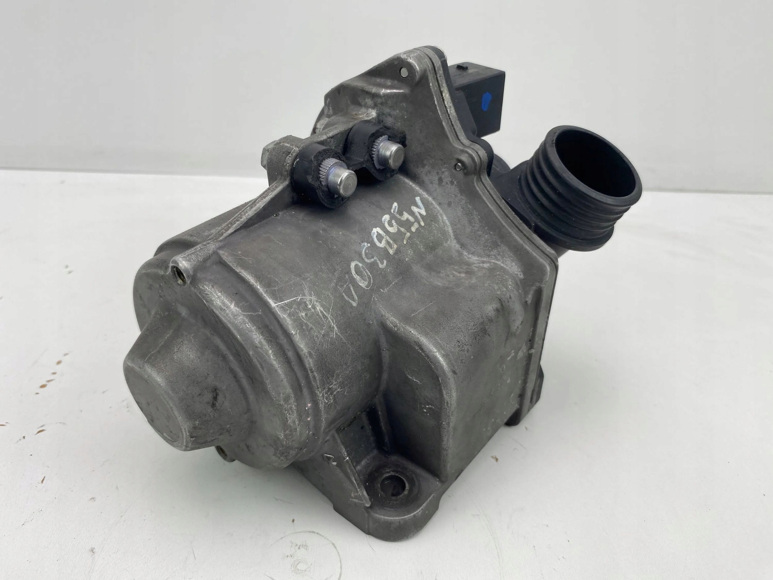 BMW E60 E70 E71 X1 N54B30A Wasserpumpe 7588885