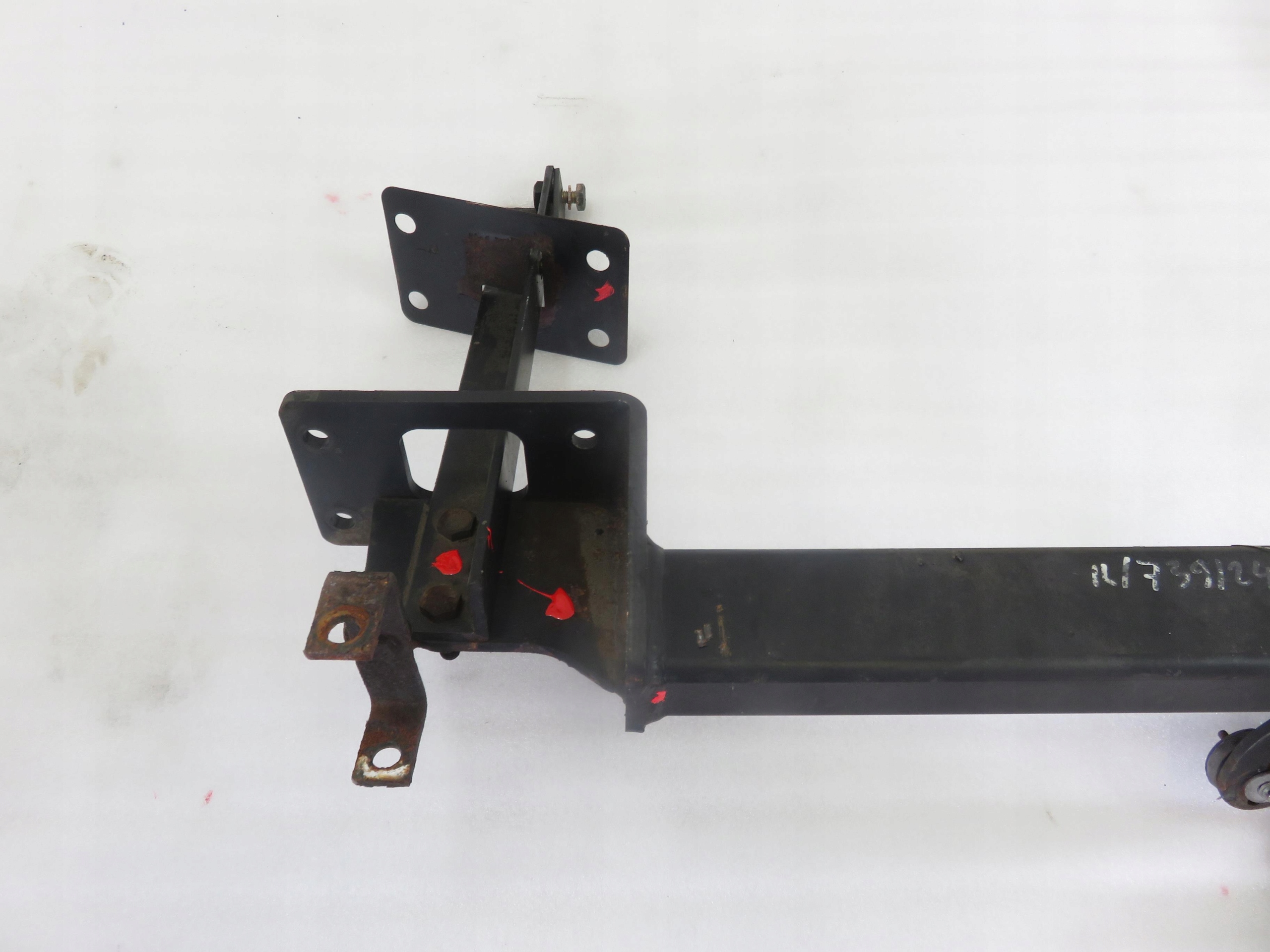 HAK MERCEDES W211 SEDAN Producent Auto-hak