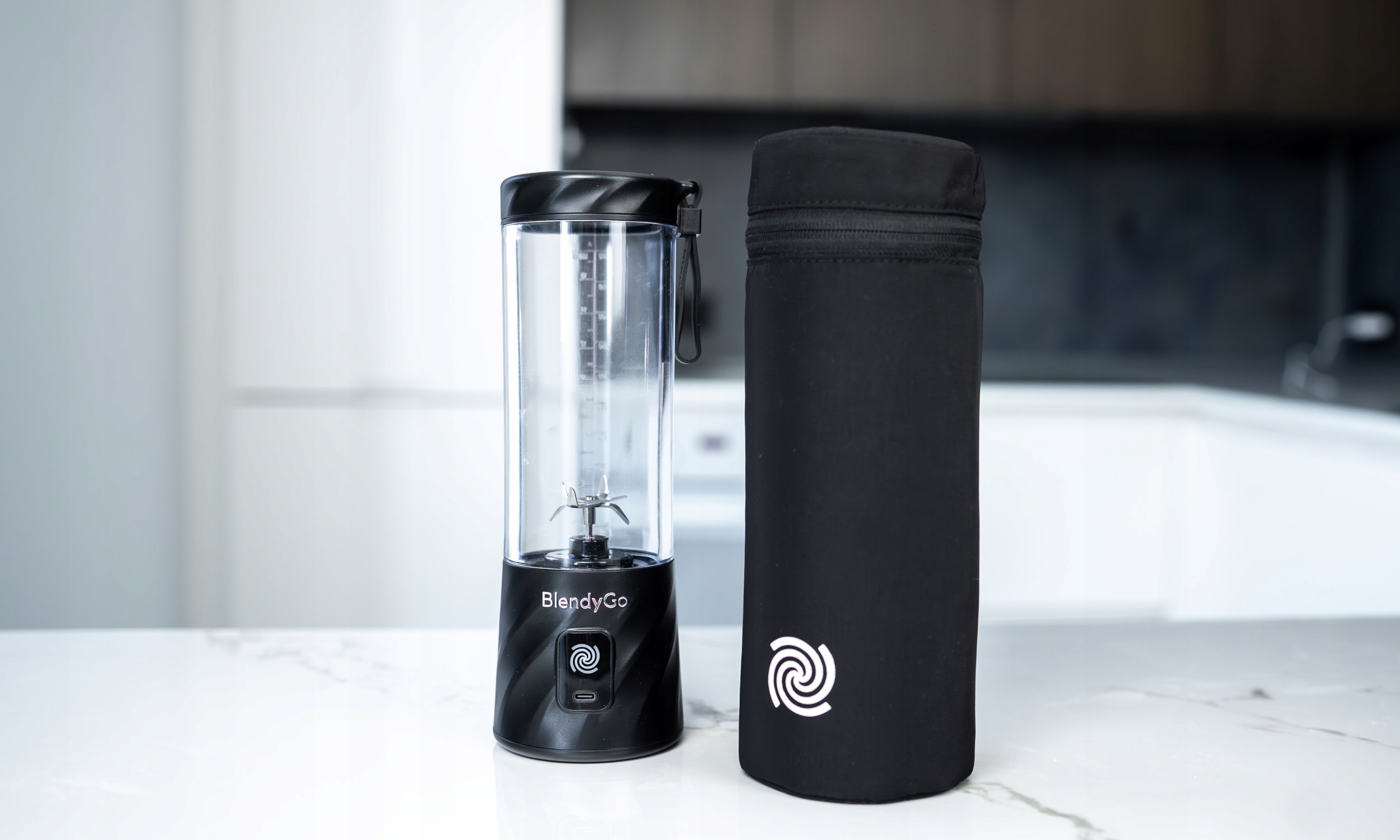 BLENDYGO 3 Przenośny Blender Smoothie USB 550ml BPA Free Czarny — miniatura 15