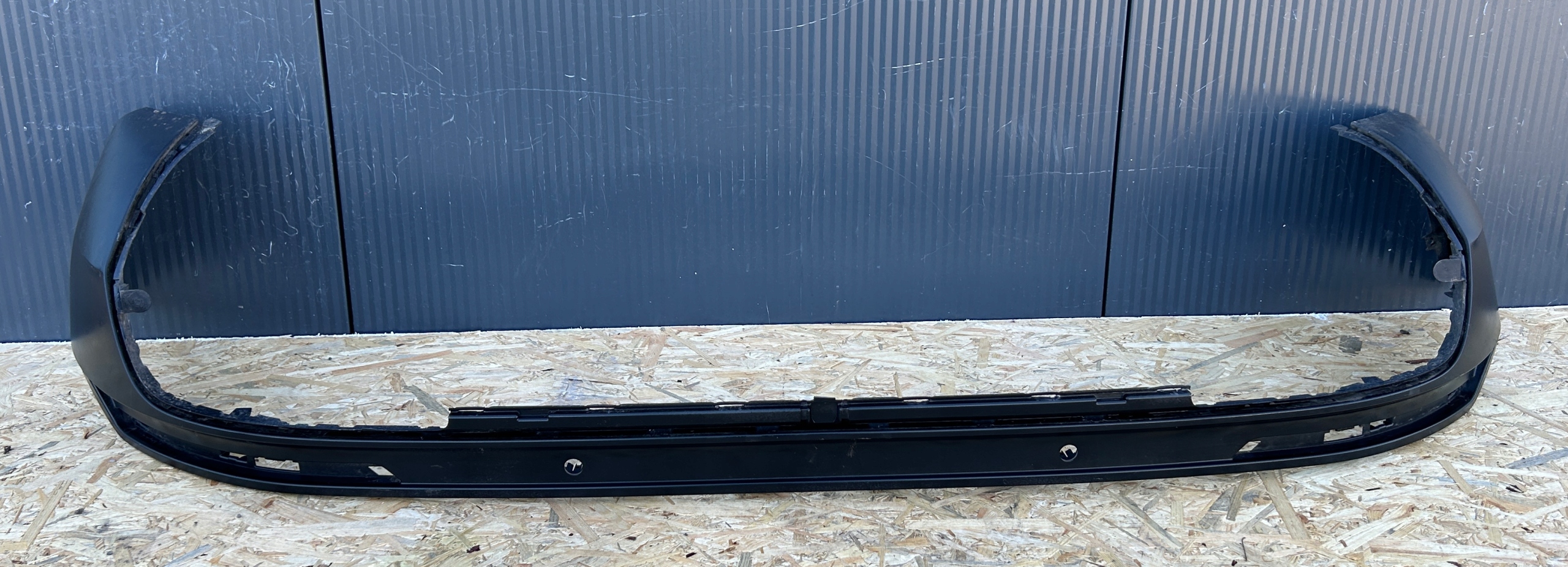 SPOILER der Stoßstange heck SEAT ATECA LIFT PDC 575807521J