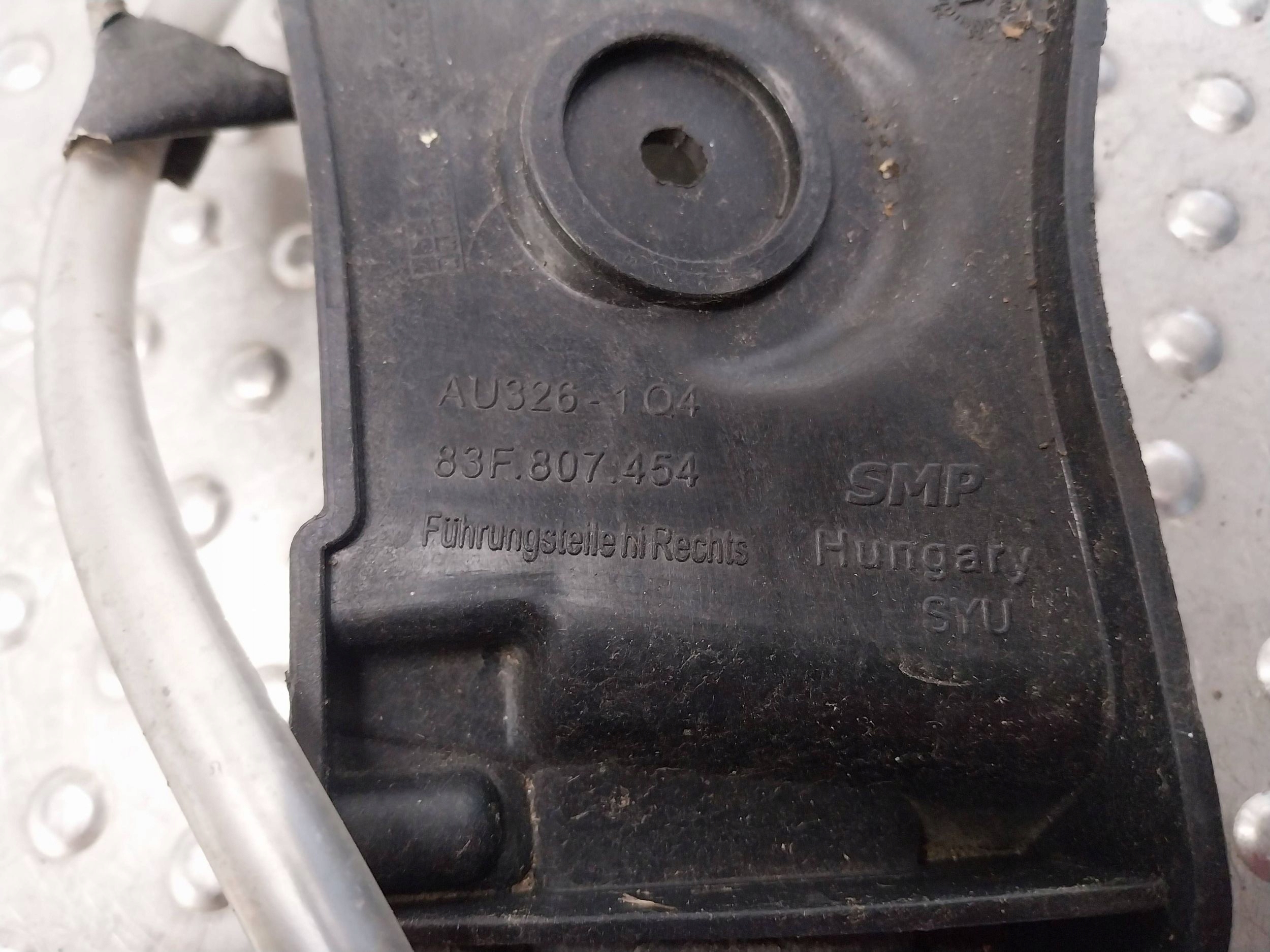 bumper bracket right rear part 83F807454 AUDI Q3 83A SPORTBACK