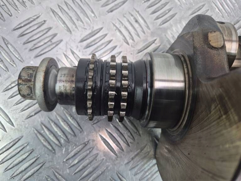 crank Mercedes E350 W212 R27205 M272.977