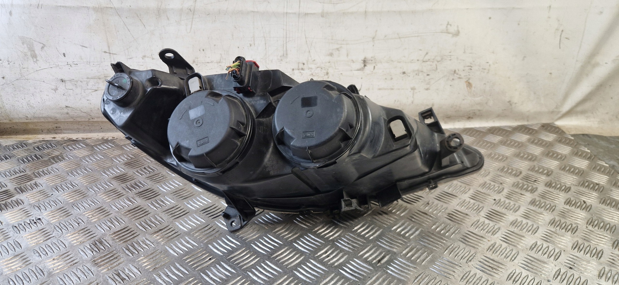 light left front PEUGEOT 307 2002r 9634369180