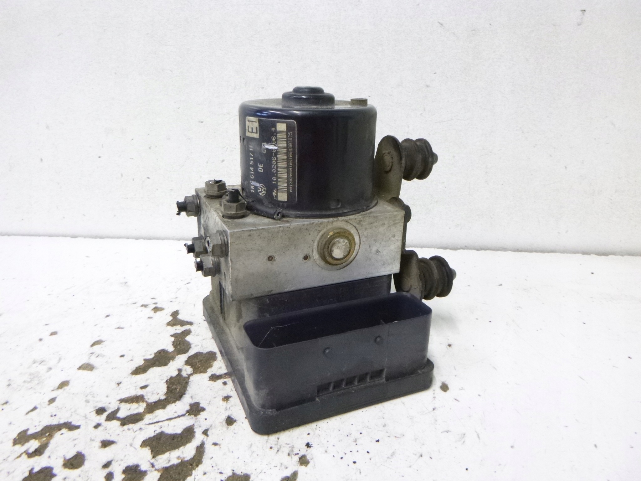 brake booster ABS control unit ESP VW GOLF V AUDI A3 8P 1K0614517H ATE