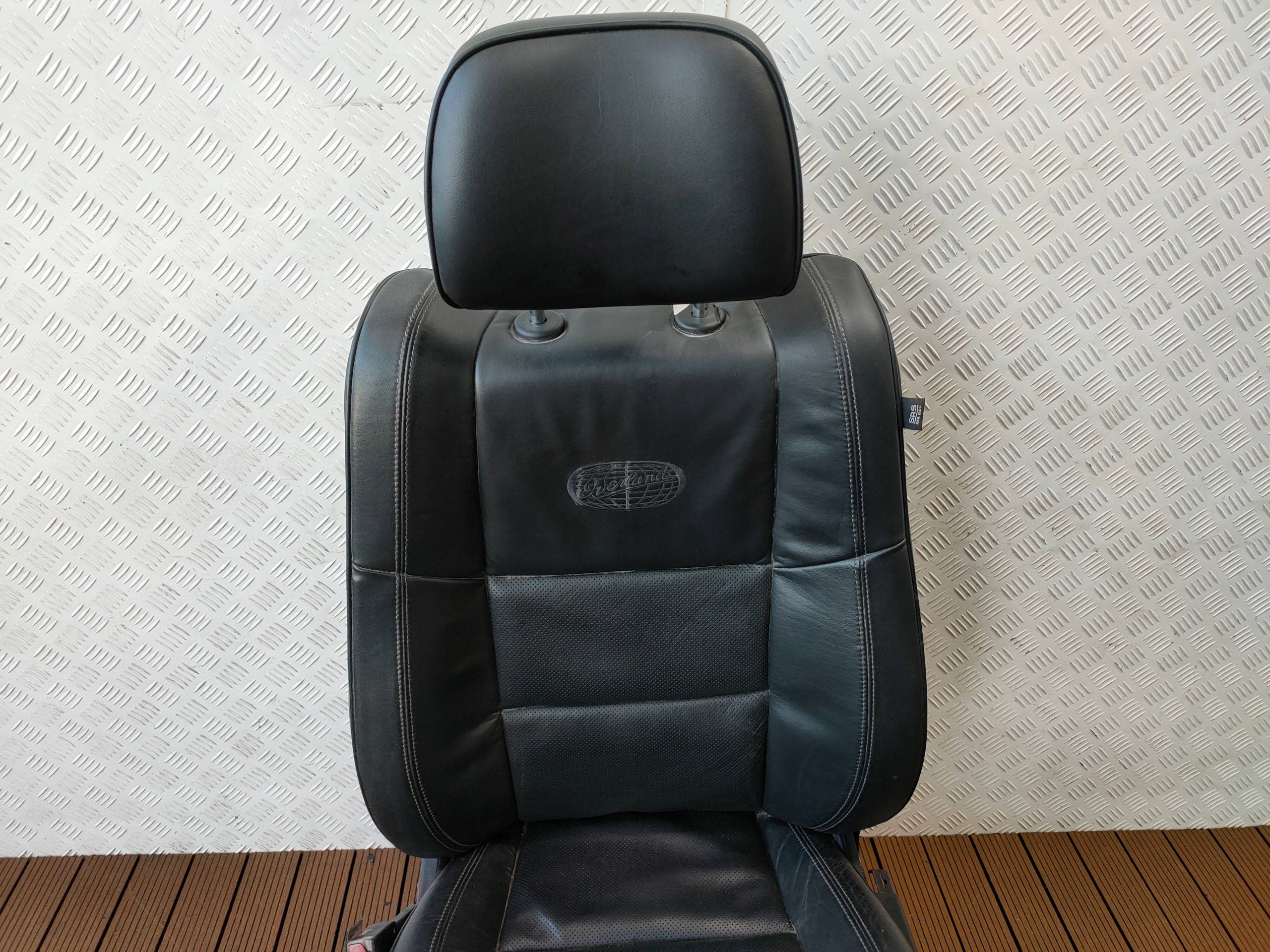JEEP CHEROKEE WK2 10- seat front left driver´s front EUROPA electrical