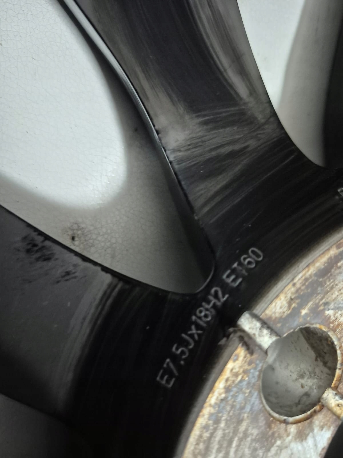 VW T7 7T0 21- disk hliníkový 18" 7T0601025E