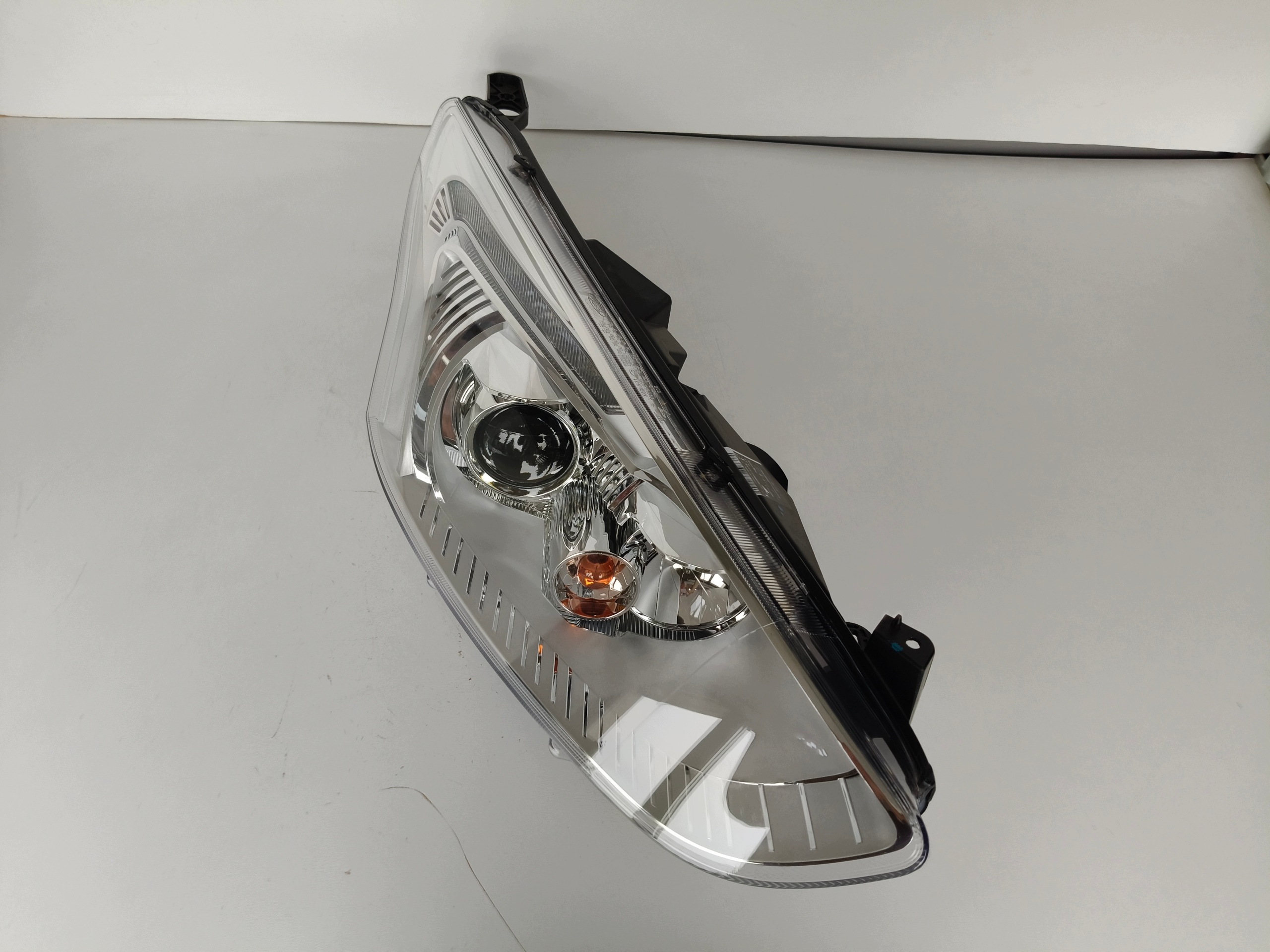 Licht rechts REFLEKTOR FORD B-MAX 13- LED
