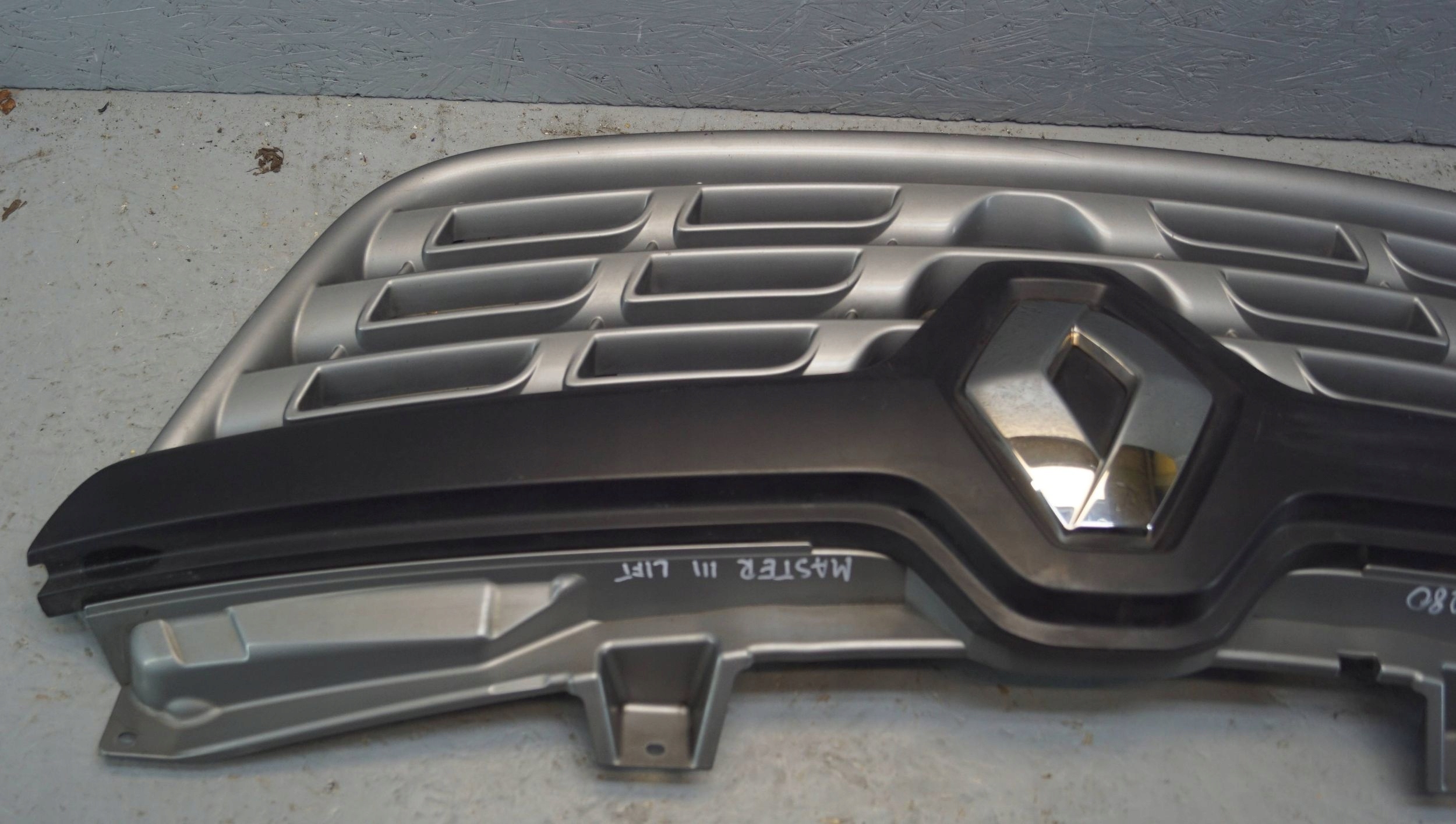 Renault Master II Kühlergrill FRONTGRILL Kühlergitter 623102803R - Thumbnail 9
