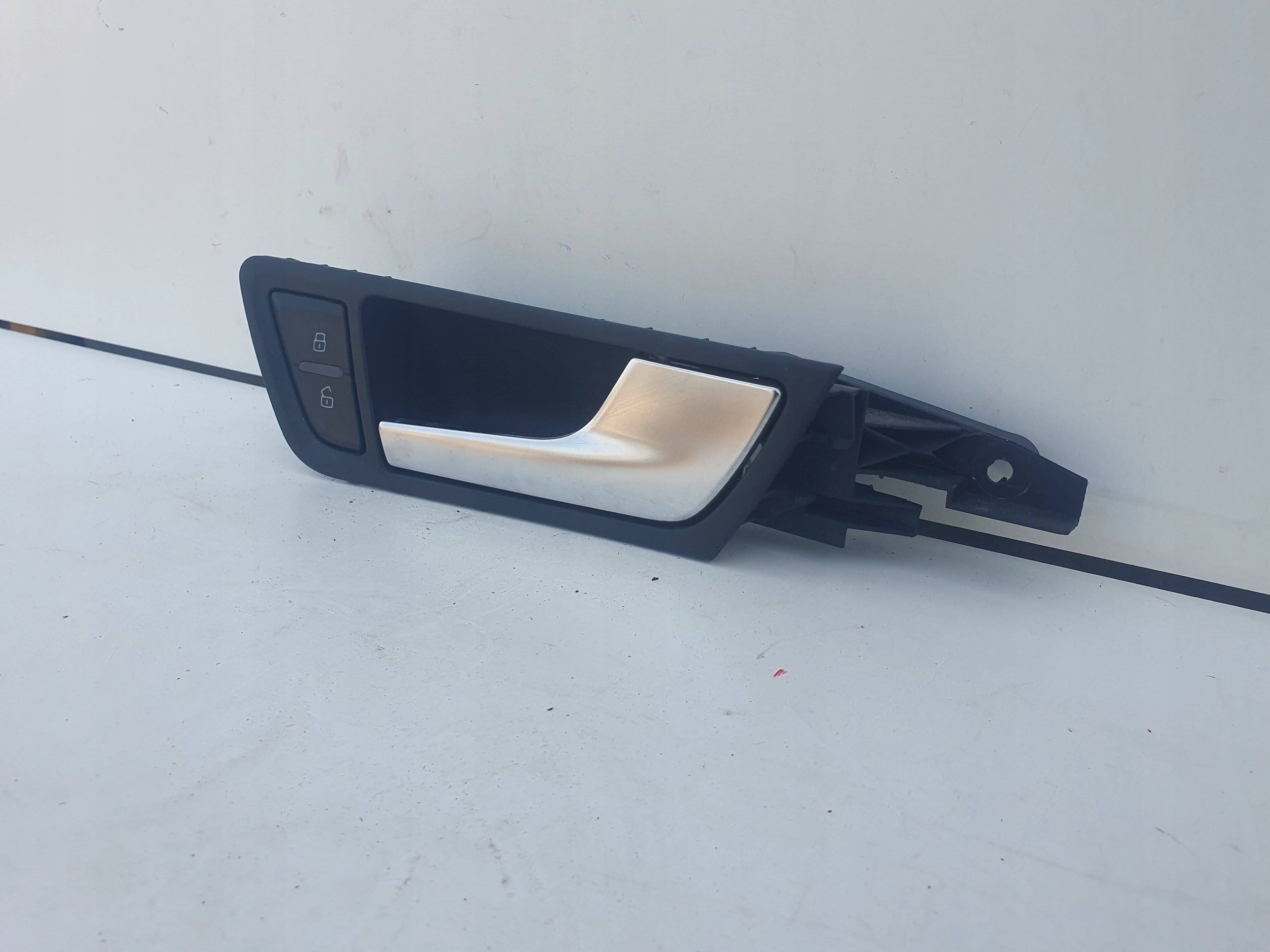 Audi Q5 SQ5 8R 3.0 TFSI 8R0 handle inner door front right front