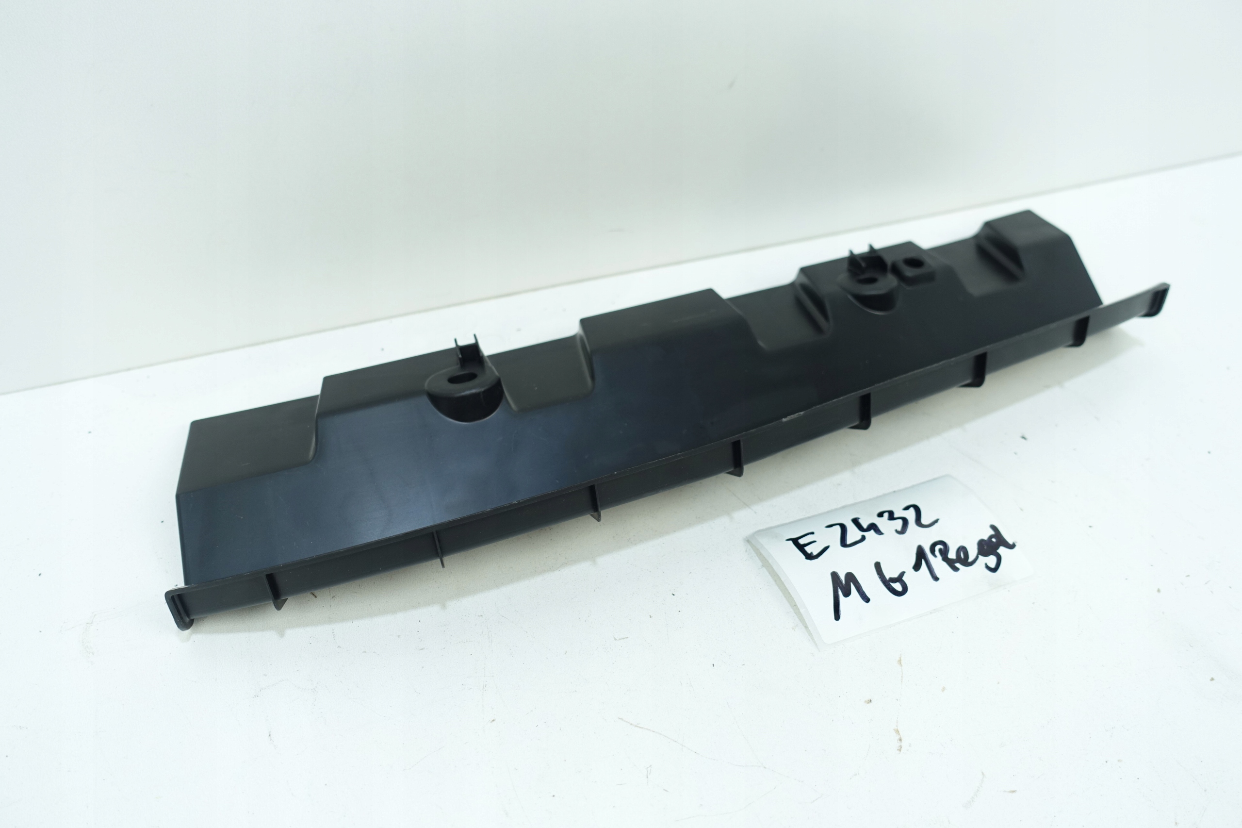 spoiler under the window right HYUNDAI IX20 86154-1K800