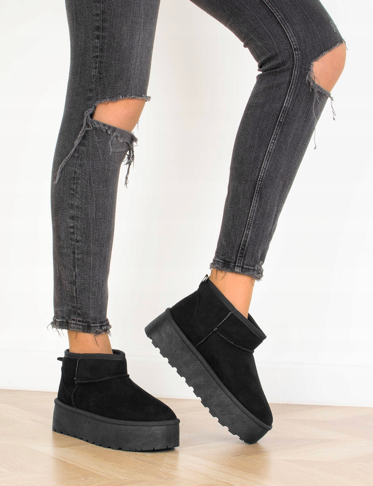 7684 CZARNE OCIEPLANE BOTKI ŚNIEGOWCE PLATFORMA 37 Długość wkładki 24 cm