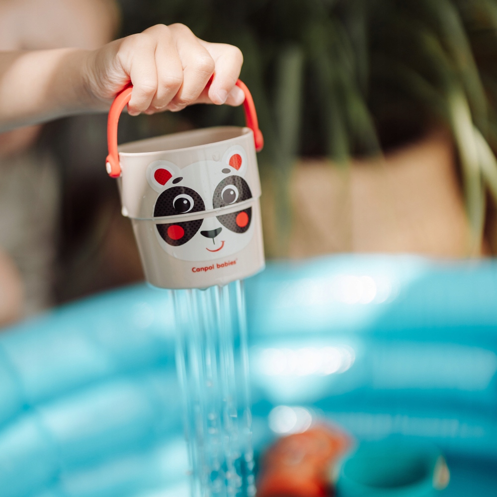 CANPOL kubeczki wiaderka PRZELEWAJKI DO WODY WANNY i KĄPIELI 3 szt 56/000 Kolor dominujący wielokolorowy