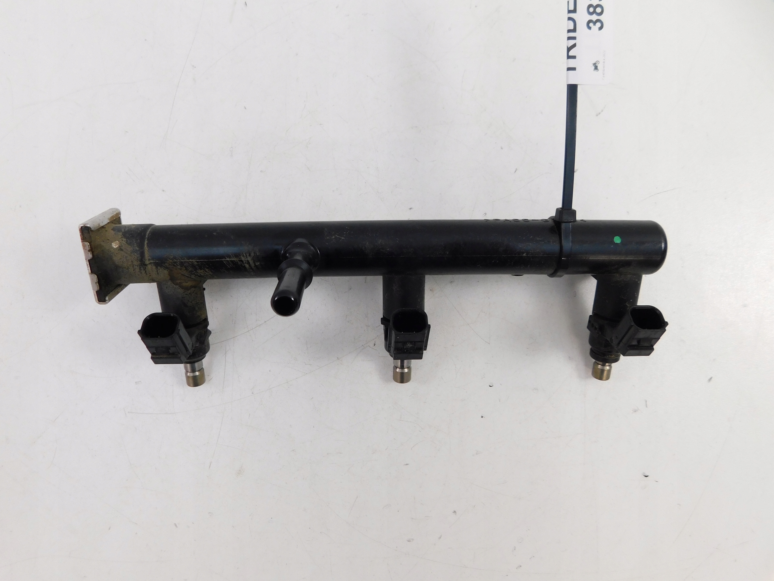 T1246400 - TRIUMPH 660 TRIDENT 2021 ЛИТТЯ ПІД ТИСКОМ