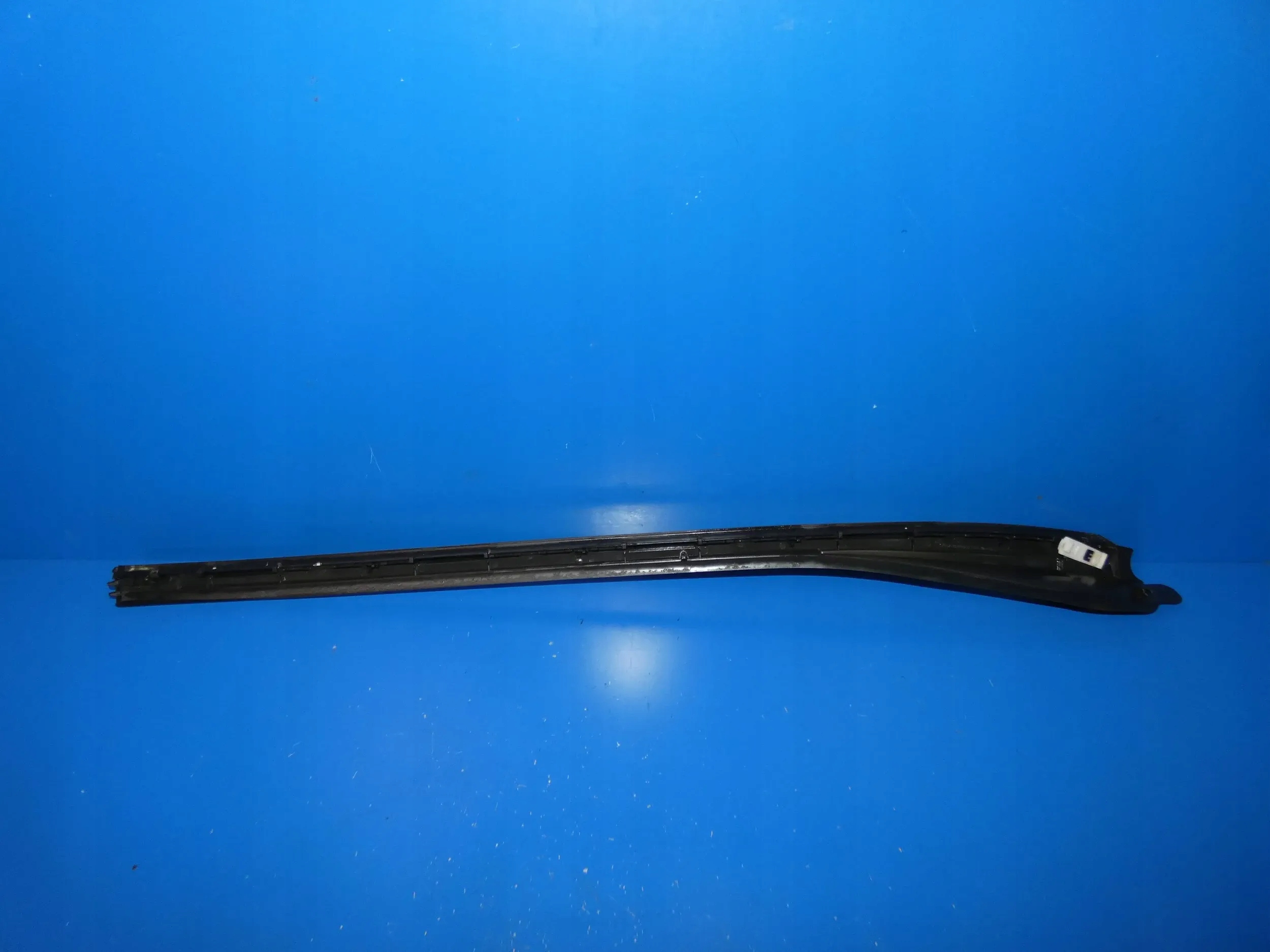 MERCEDES GLA W156 LISTWA SZYBY CZOŁOWEJ PRAWA PRAWY PRZÓD Typ samochodu Samochody osobowe